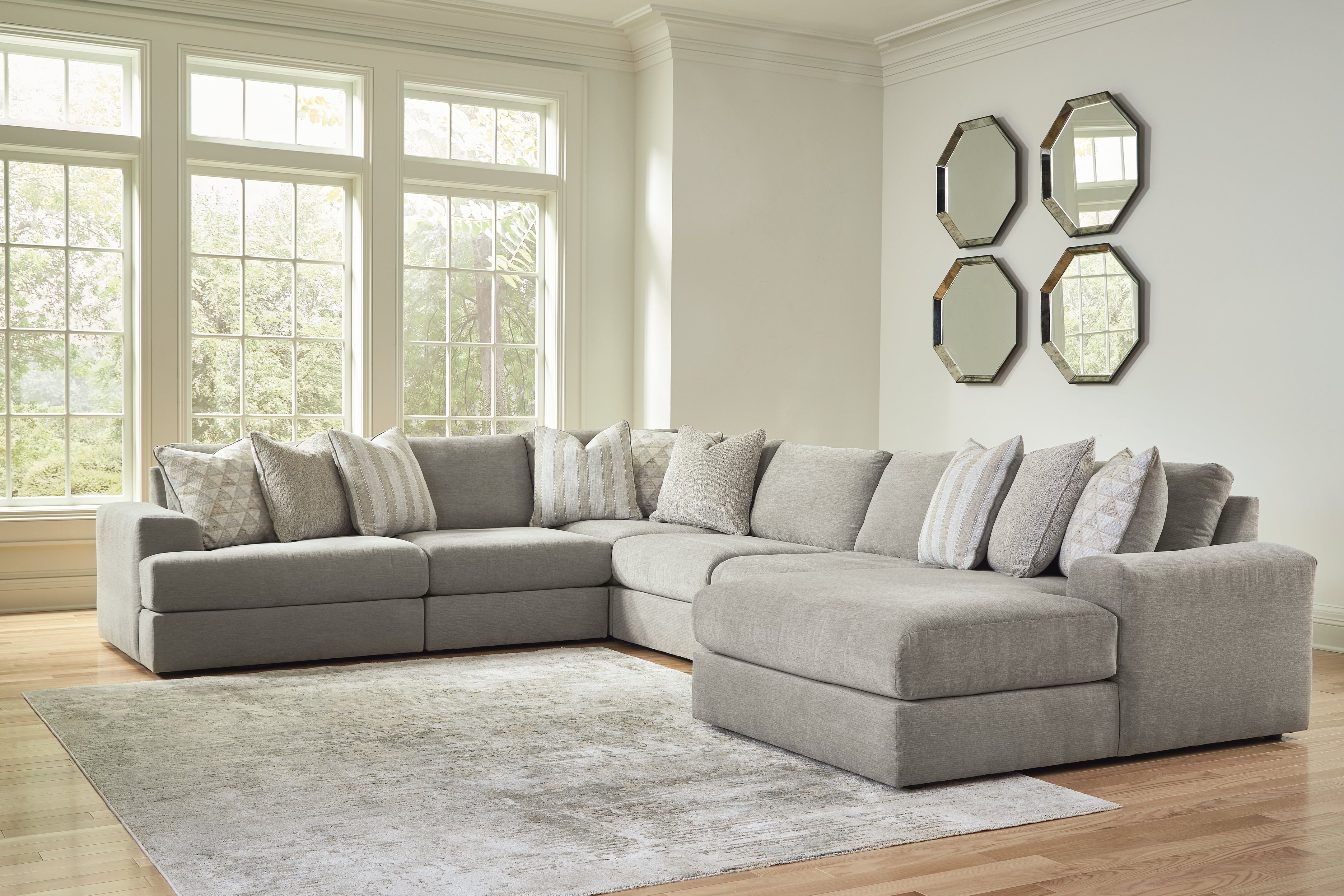 A2Z Furniture - Ashley Furniture - Avaliyah Sectional - RAF 7-Piece Sectional / Ash - 58103S8