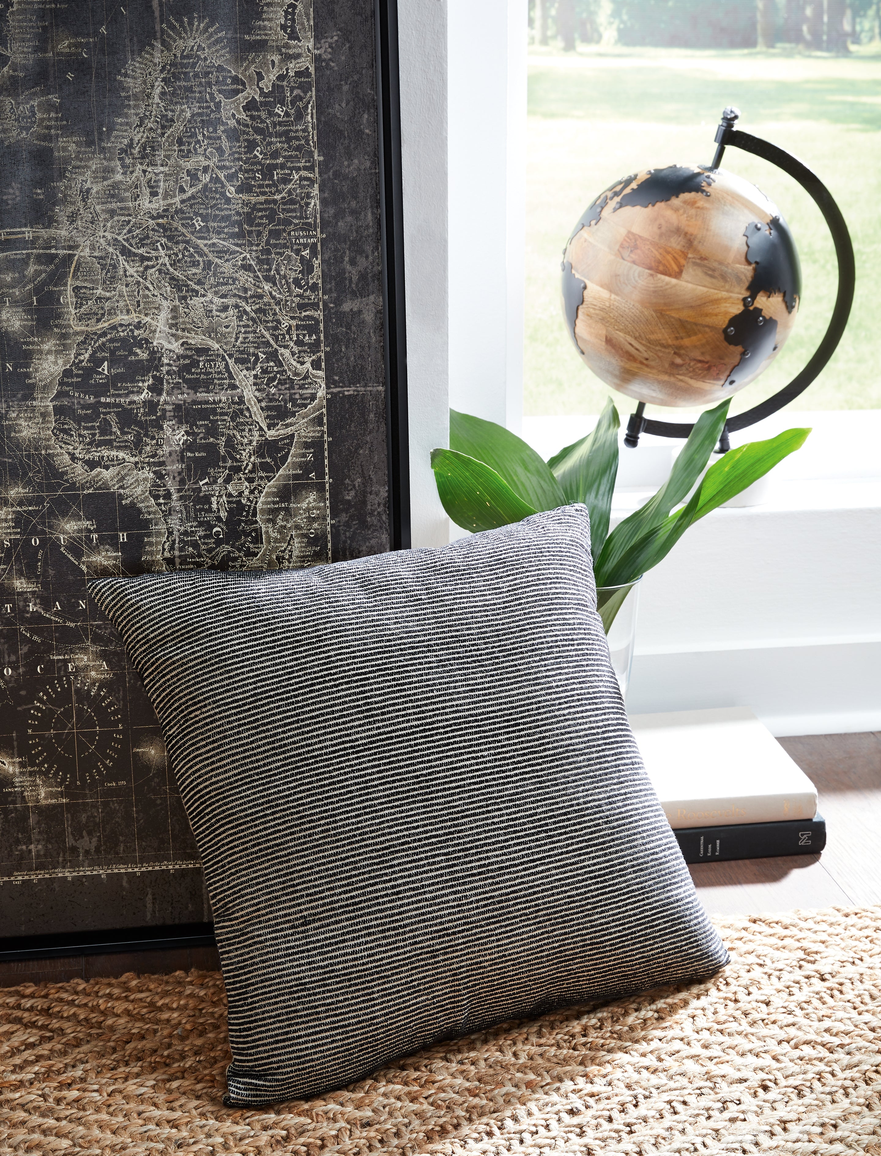 A2Z Furniture - Ashley Furniture - Edelmont Pillows - Pillow / Black/Linen - A1000962P