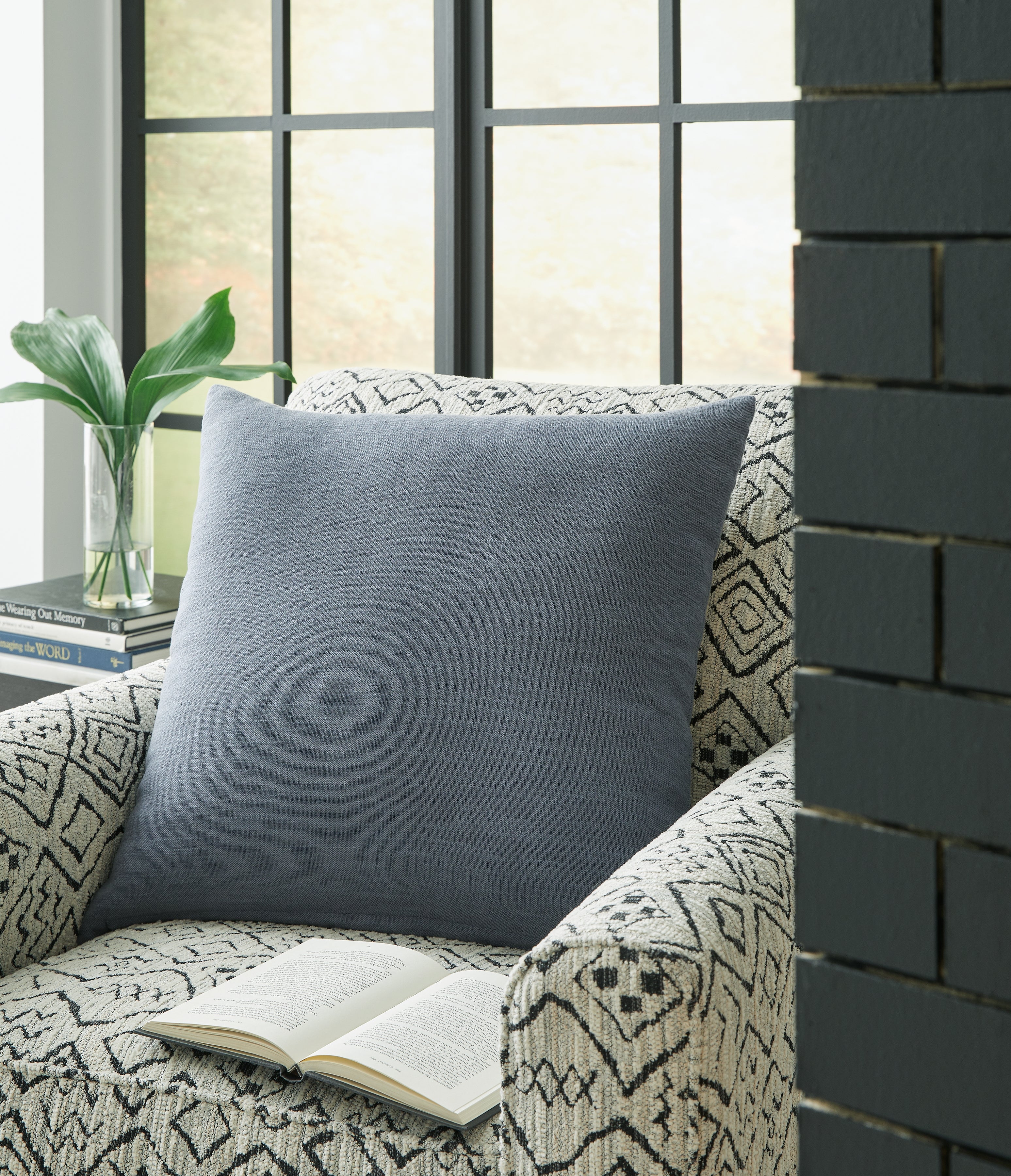 A2Z Furniture - Ashley Furniture - Thaneville Pillows - Pillow / Blue - A1001041P