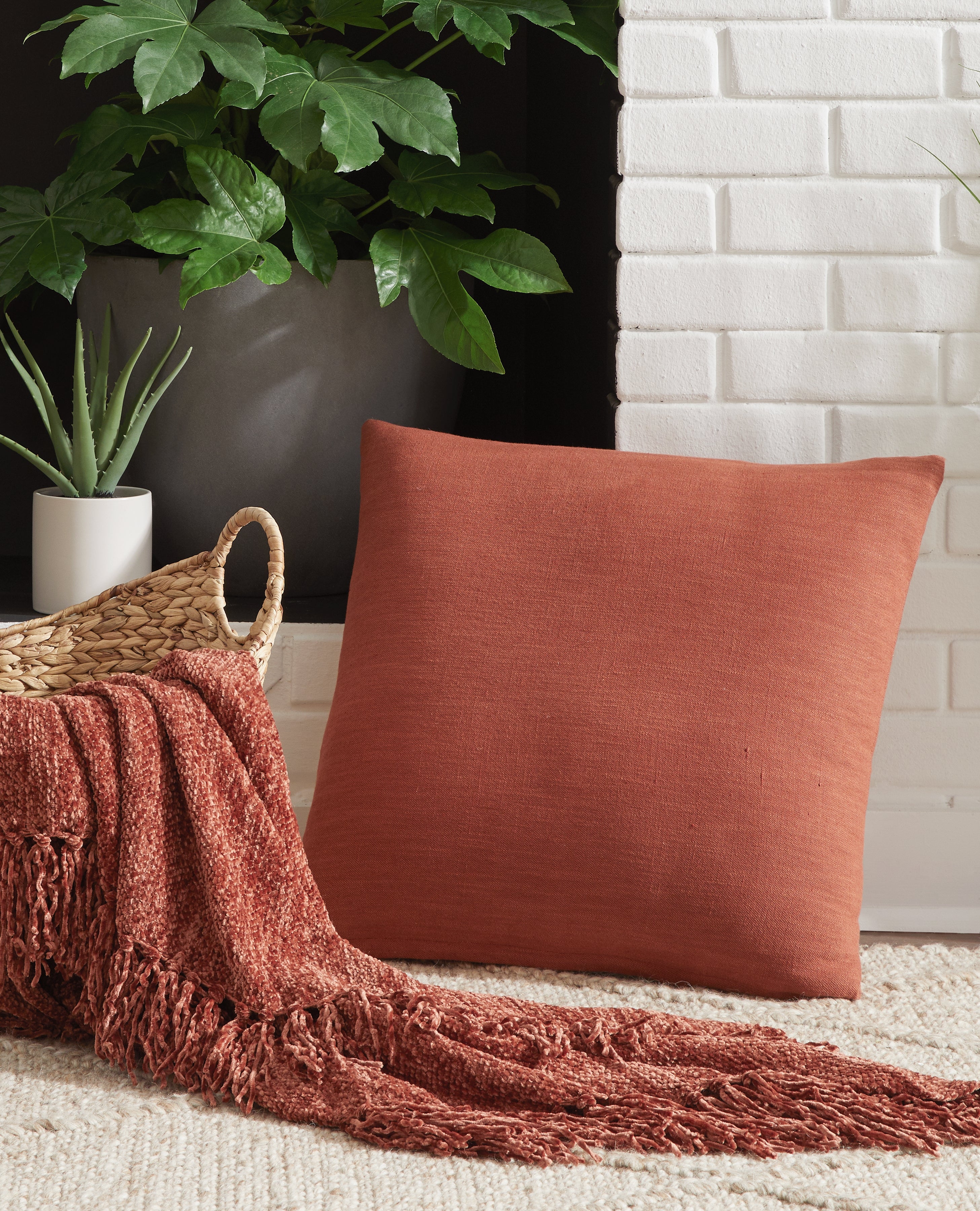 A2Z Furniture - Ashley Furniture - Thaneville Pillows - Pillow (4/CS) / Rust - A1001043