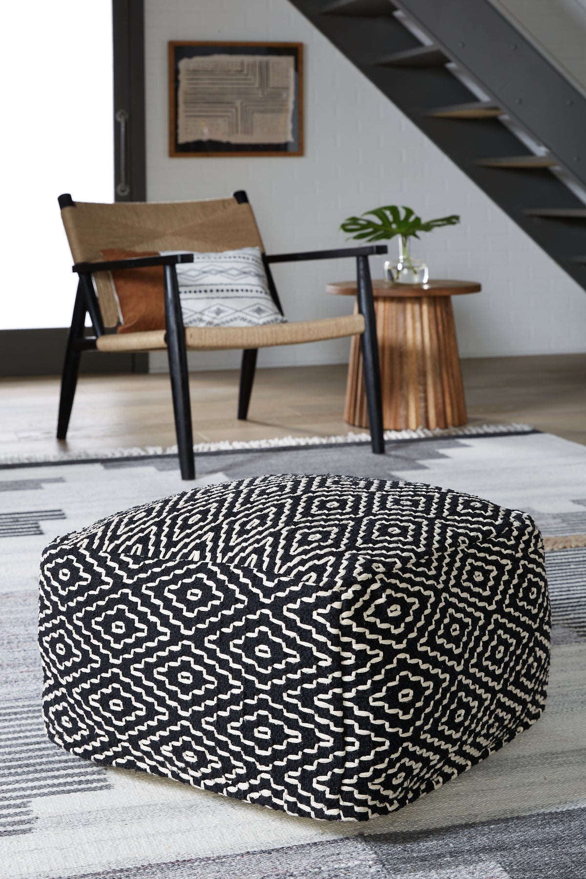 A2Z Furniture - Ashley Furniture - Jasett Pouf - Pouf / Black/Ivory - A1001058