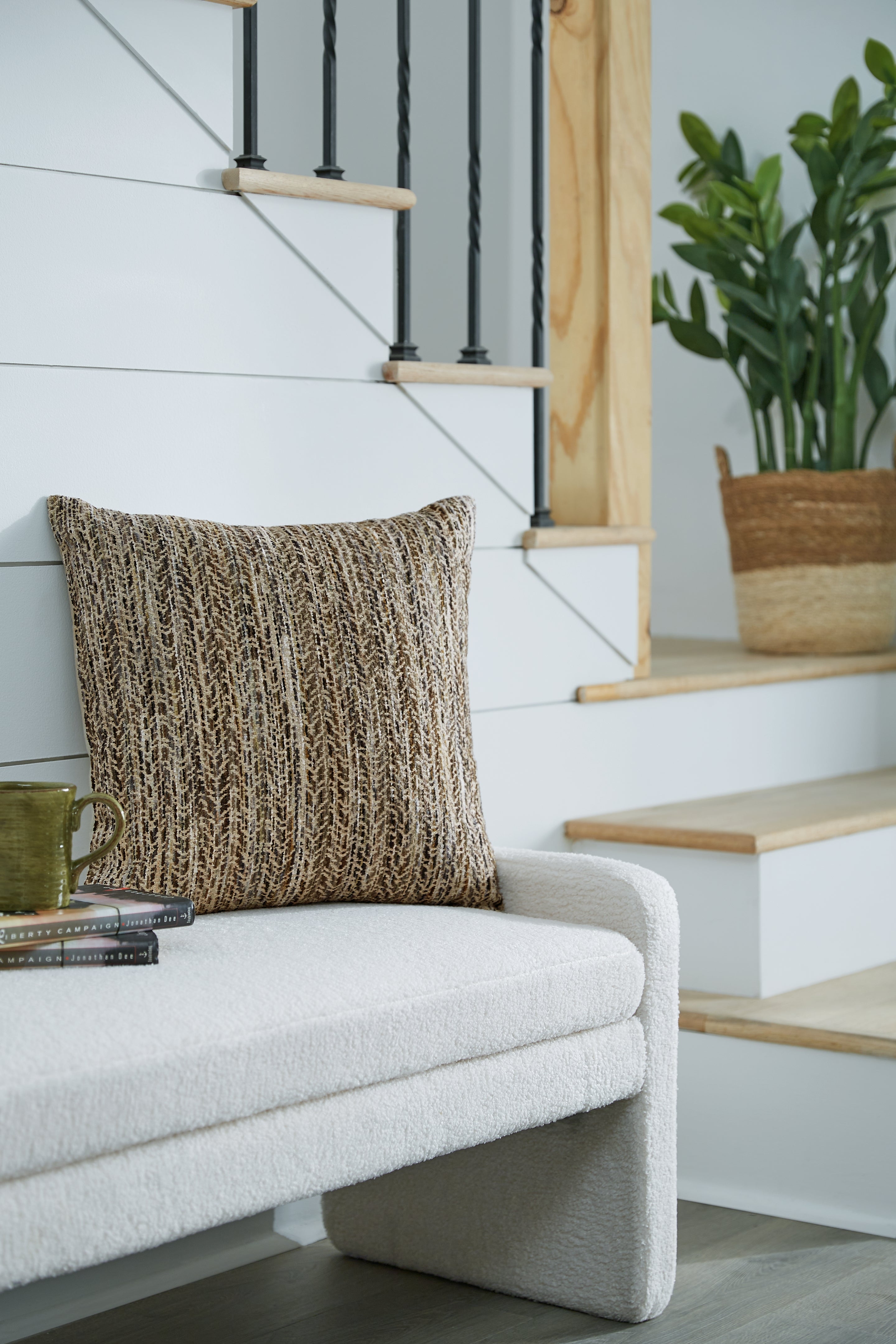 A2Z Furniture - Ashley Furniture - Jayner Pillows - Pillow / Multi - A1001069P