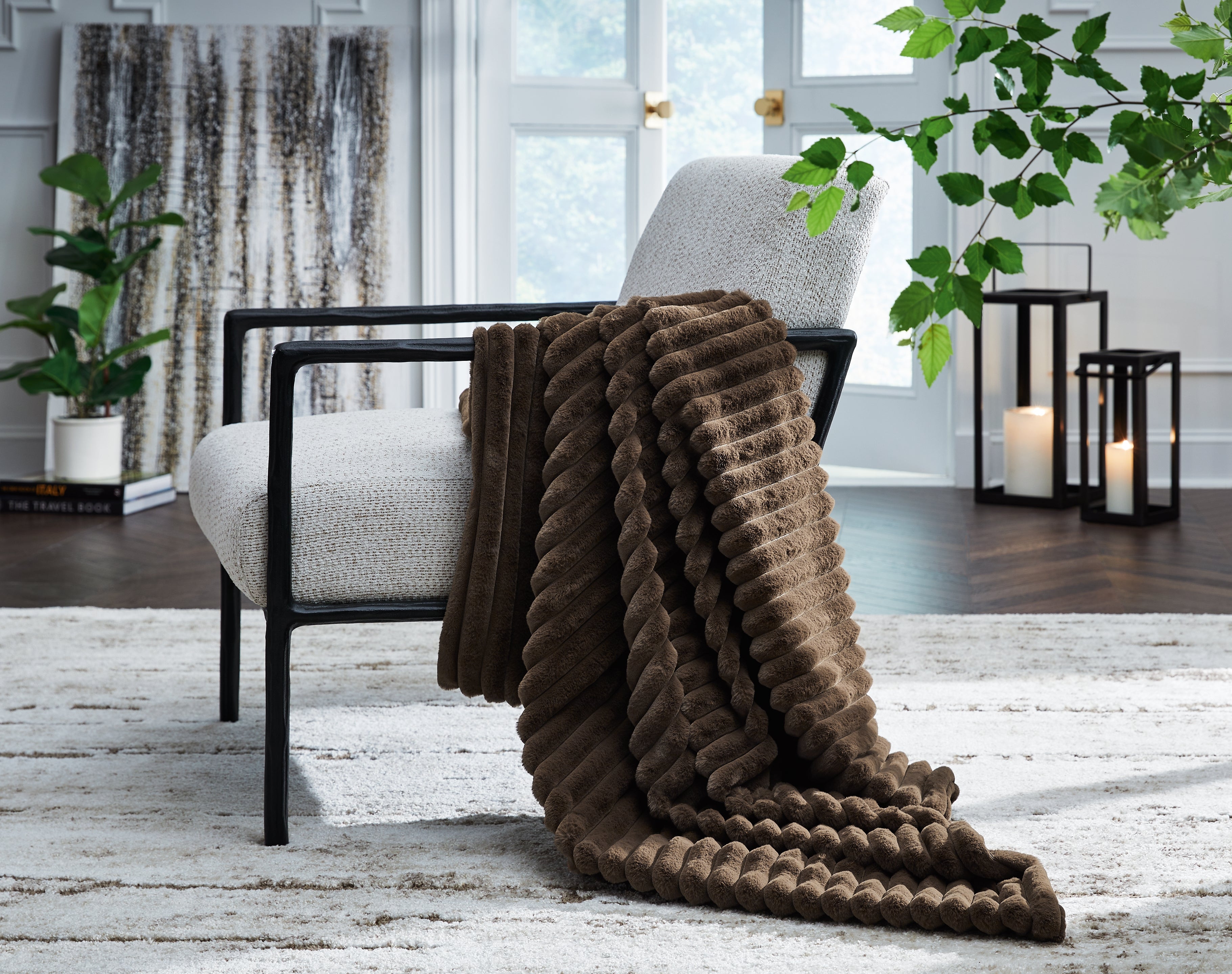 A2Z Furniture - Ashley Furniture - Alsonwell Throw - Throw / Brown - A1001082T