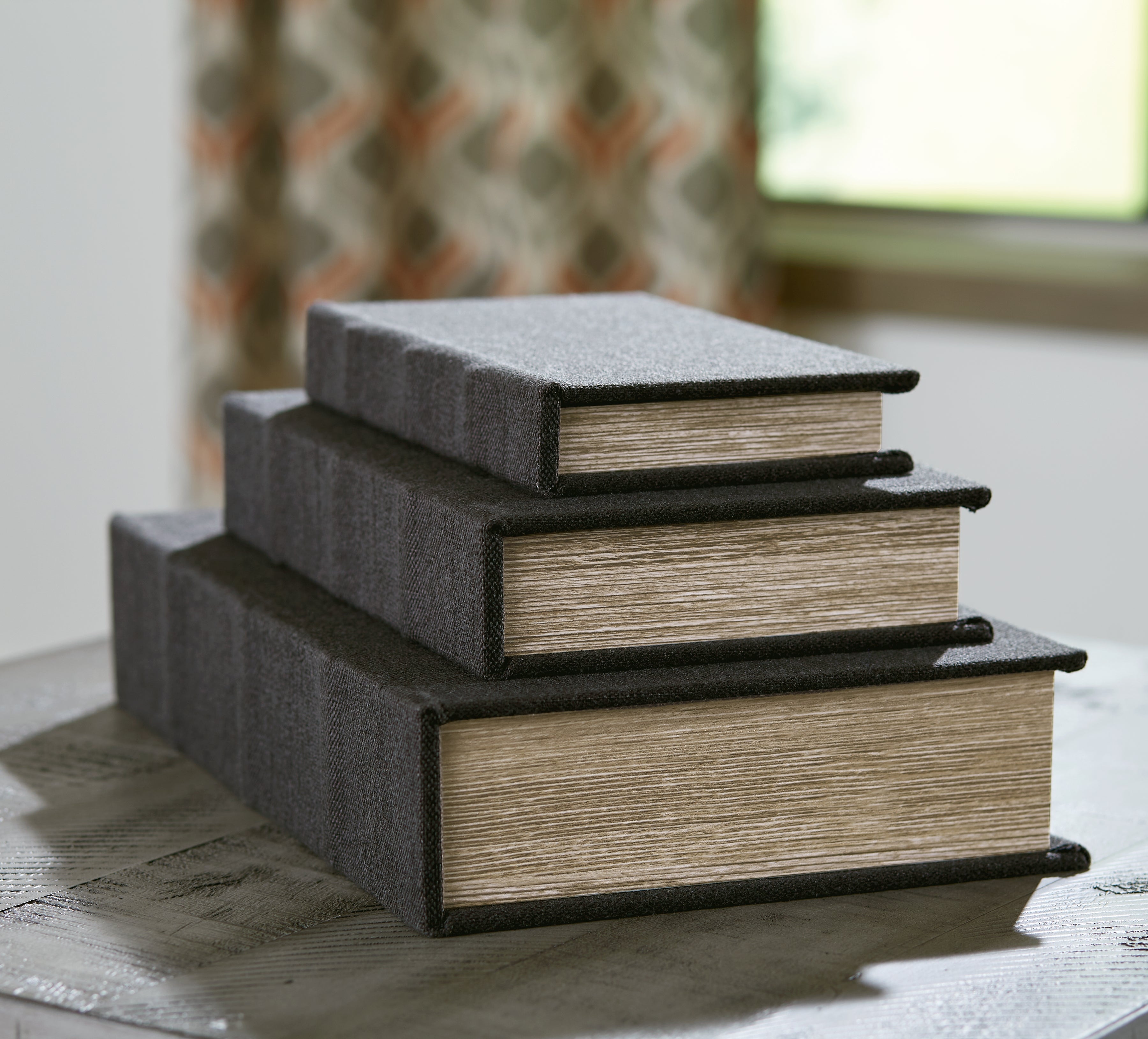 A2Z Furniture - Ashley Furniture - Jolina Box (Set of 3) - Box Set (3/CN) / Black - A2000489