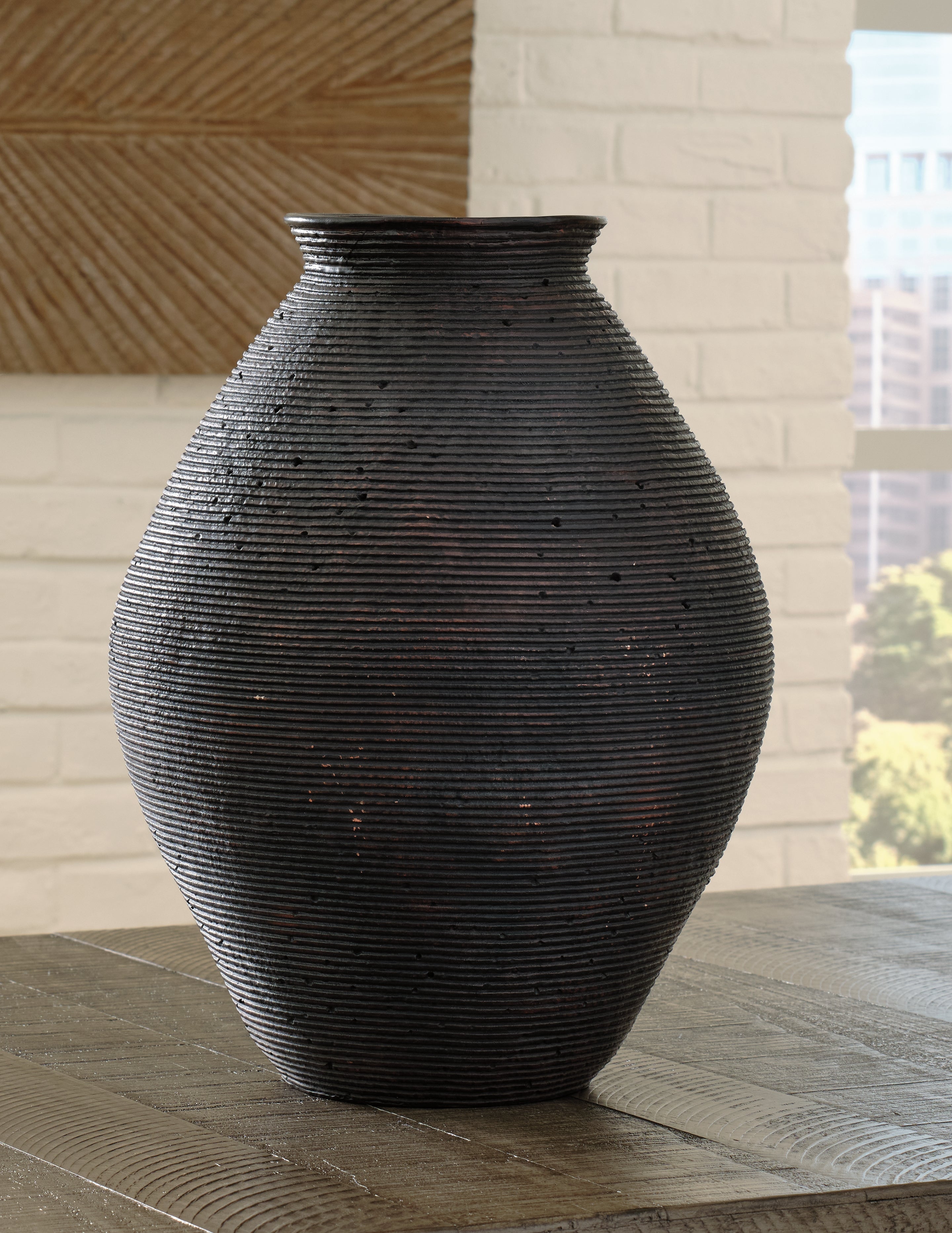 A2Z Furniture - Ashley Furniture - Hannela Vase - Vase / Antique Brown - A2000512