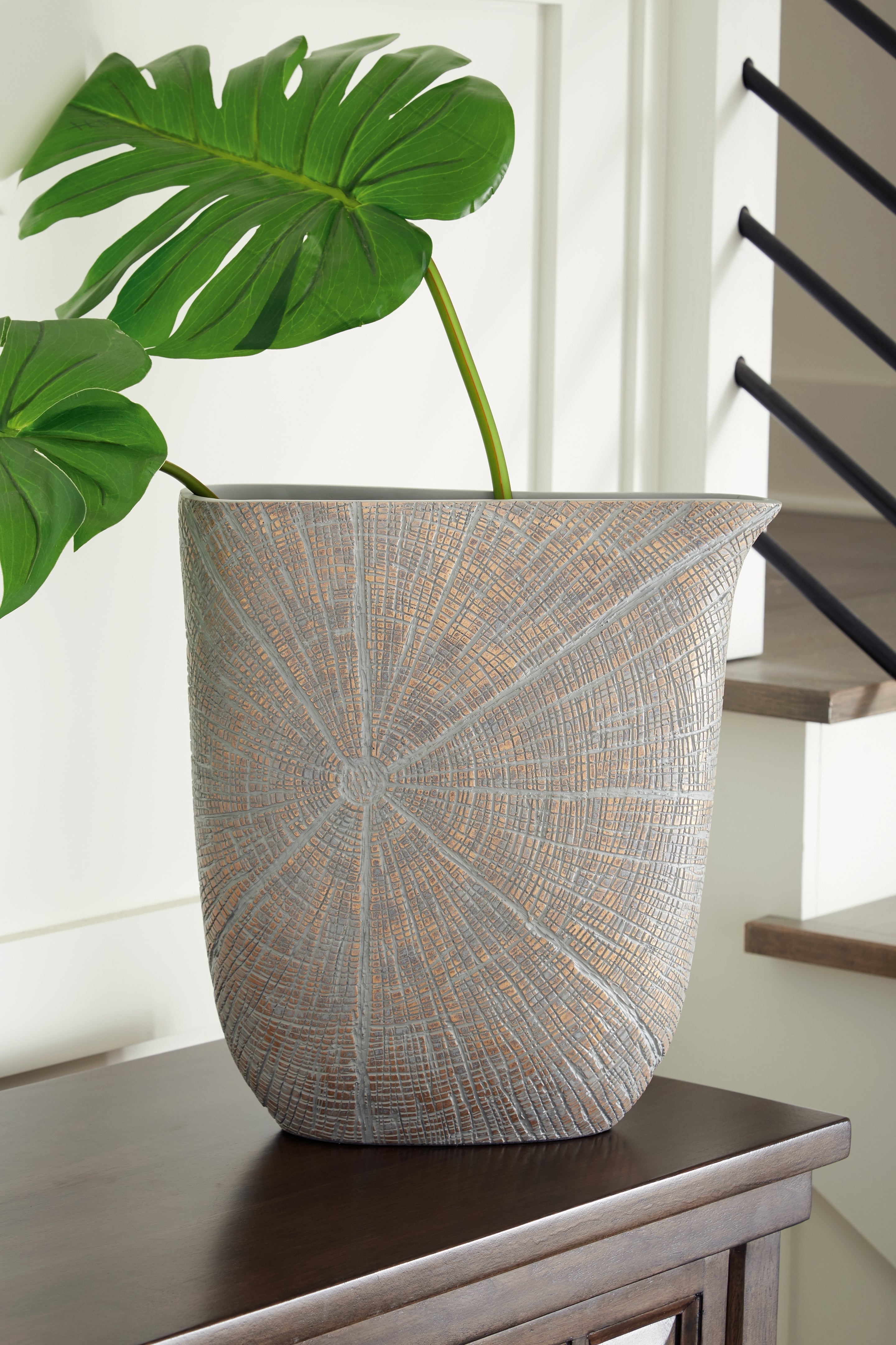 A2Z Furniture - Ashley Furniture - Ardenley Vase - Vase (2/CS) / Antique Gold Finish - A2000608