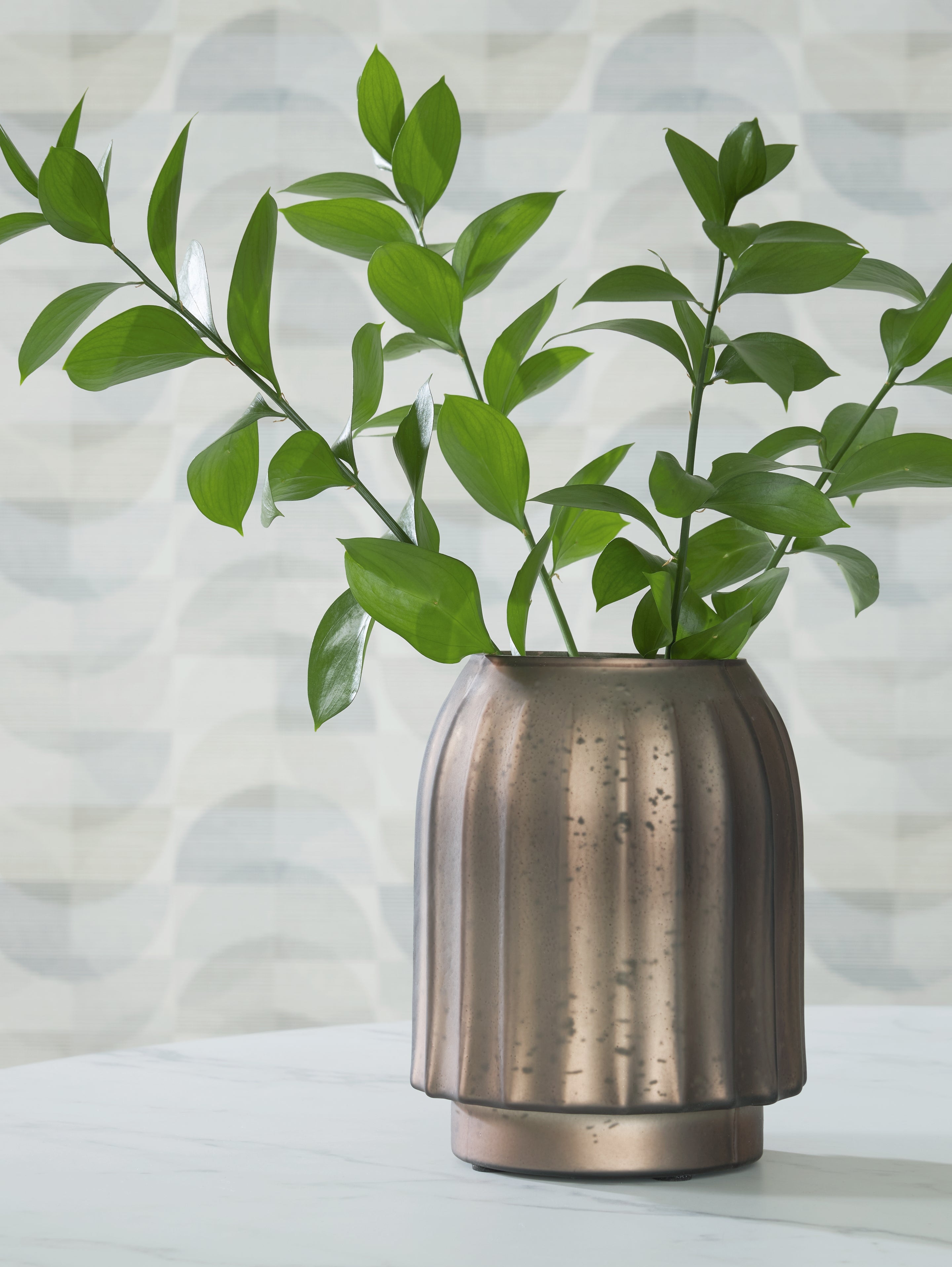 A2Z Furniture - Ashley Furniture - Briarcott Vase - Vase / Brown - A2000703