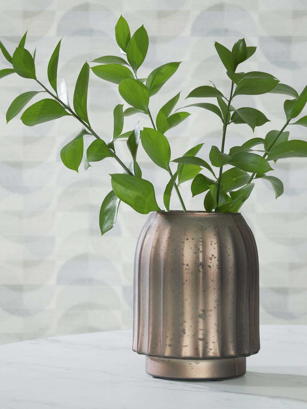A2Z Furniture - Ashley Furniture - Briarcott Vase - Vase / Brown - A2000703