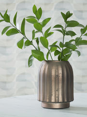 A2Z Furniture - Ashley Furniture - Briarcott Vase - Vase / Brown - A2000703