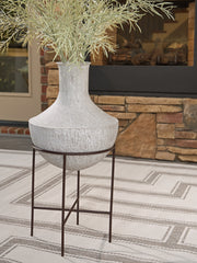 A2Z Furniture - Ashley Furniture - Estonbank Vase - Vase Set / Distressed Cream - A2000748A1