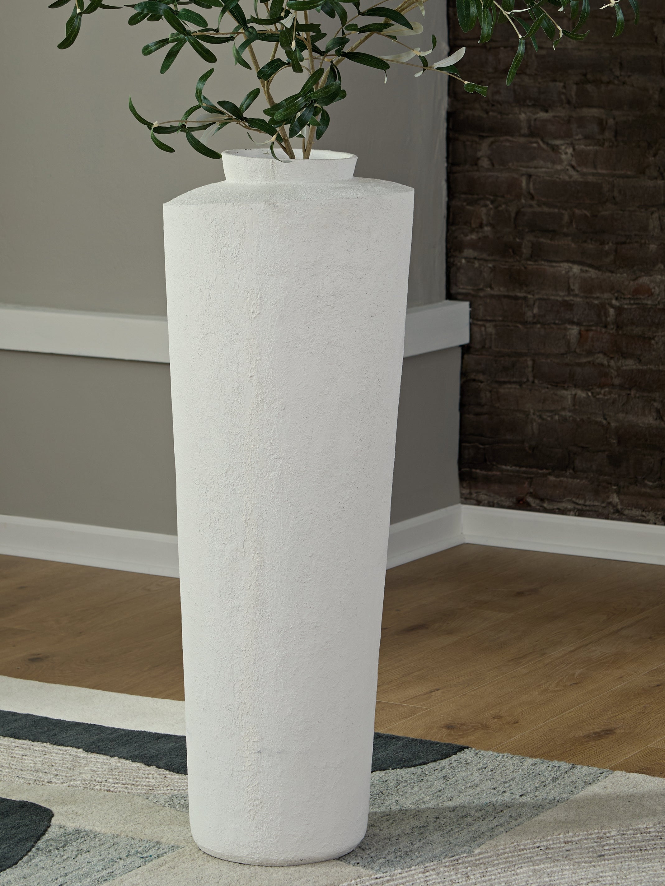 A2Z Furniture - Ashley Furniture - Flurinworth Vase - Vase / Cream - A2000769