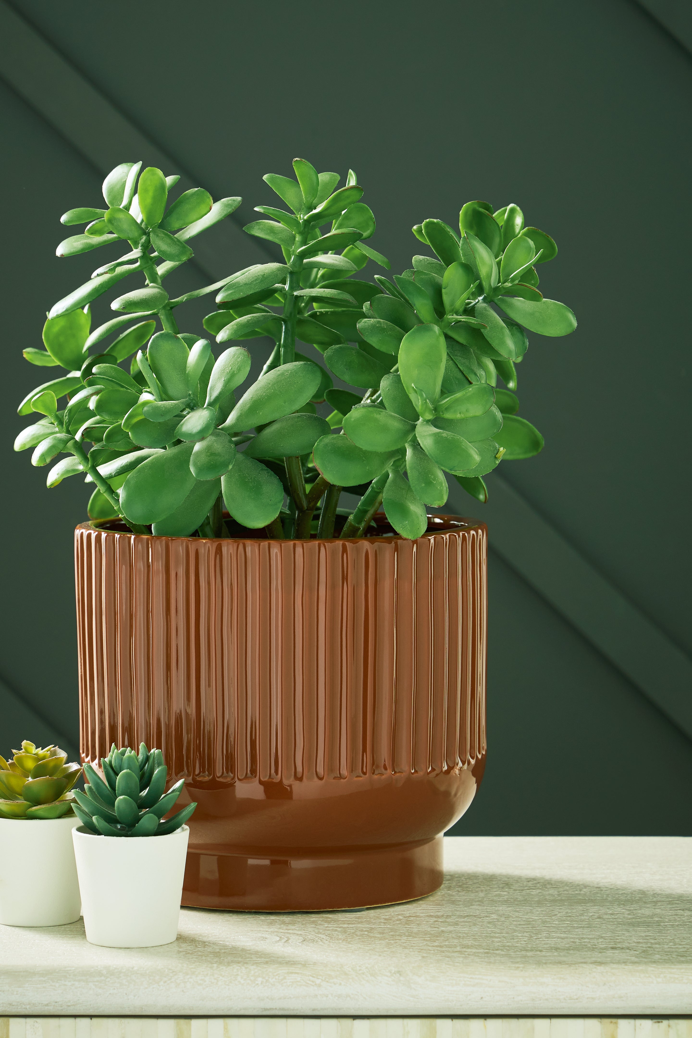 A2Z Furniture - Ashley Furniture - Avalyah Vase - Vase / Burnt Umber - A2900021V