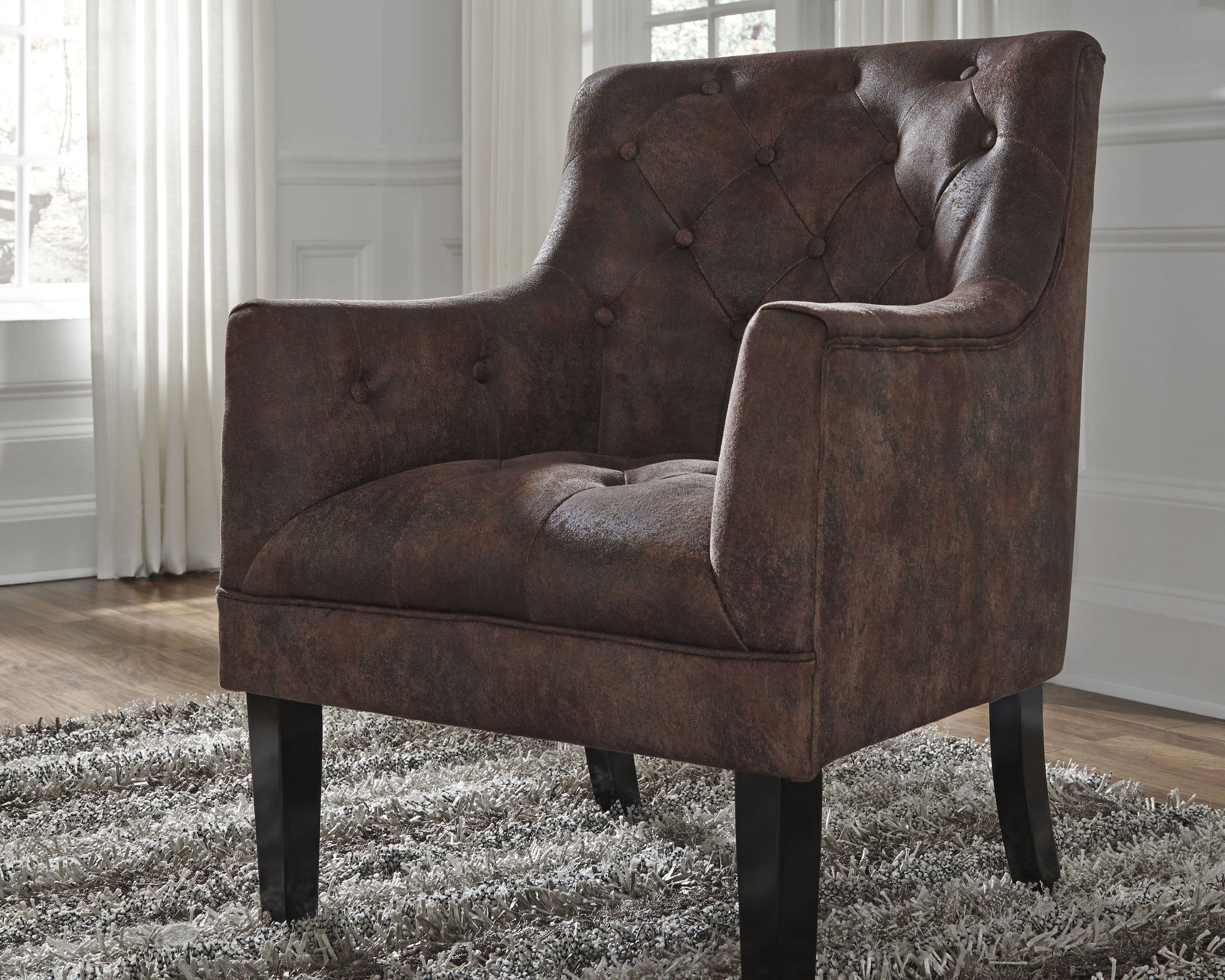 A2Z Furniture - Ashley Furniture - Drakelle Accent Chair - Accent Chair / Mahogany - A3000051