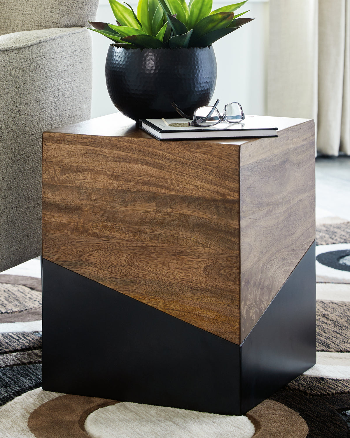 A2Z Furniture - Ashley Furniture - Trailbend Accent Table - Accent Table / Brown/Gunmetal - A4000311