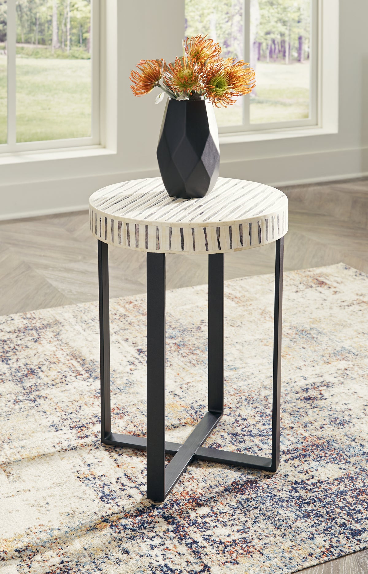 A2Z Furniture - Ashley Furniture - Crewridge Accent Table - Accent Table / Black/Cream - A4000530