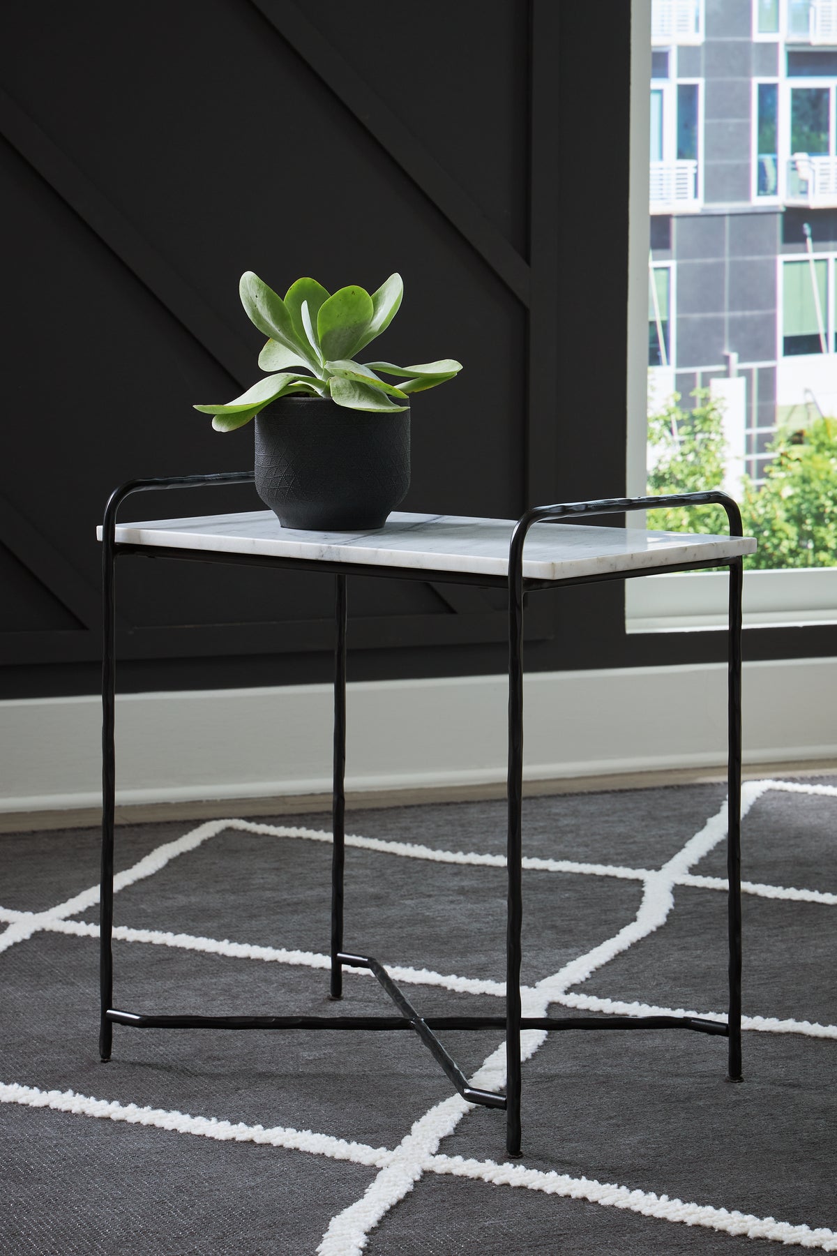 A2Z Furniture - Ashley Furniture - Ashber Accent Table - Accent Table / White/Black - A4000609