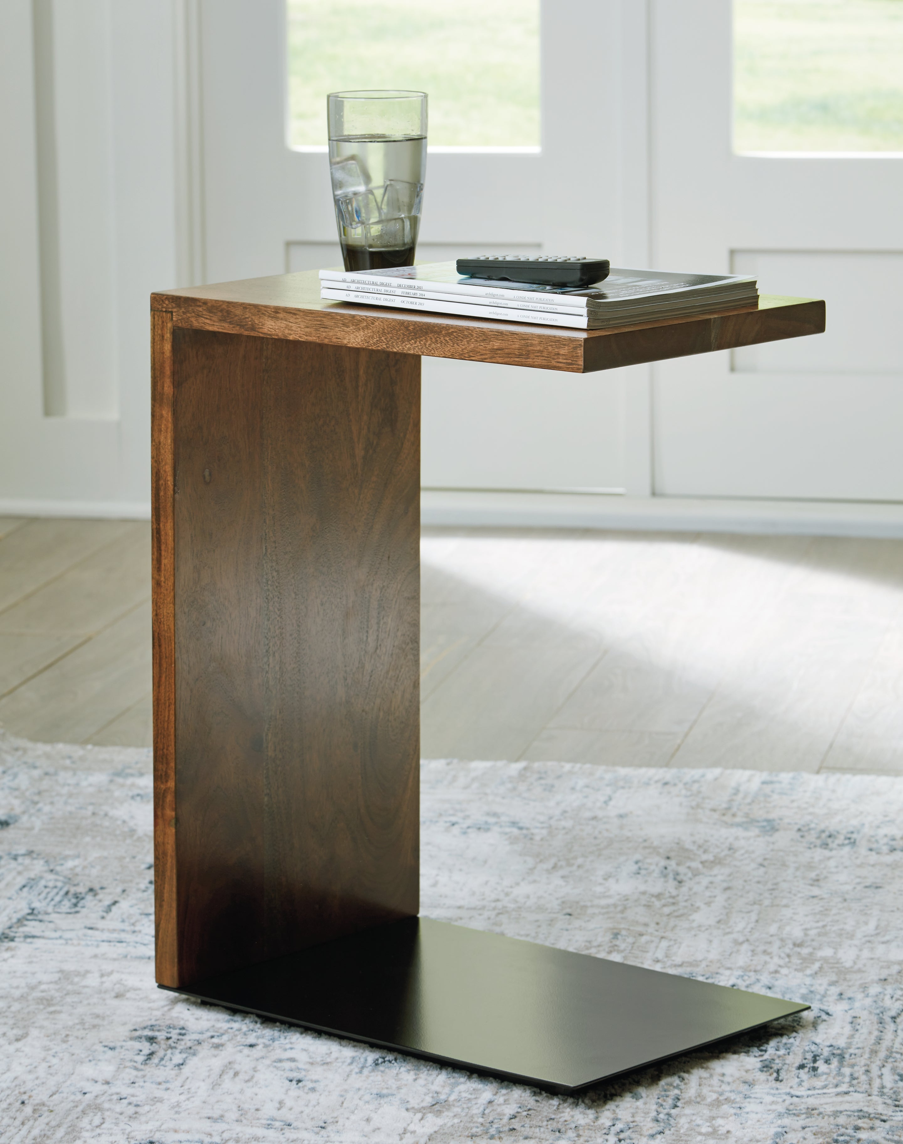 A2Z Furniture - Ashley Furniture - Wimshaw Accent Table - Accent Table / Brown/Black - A4000618