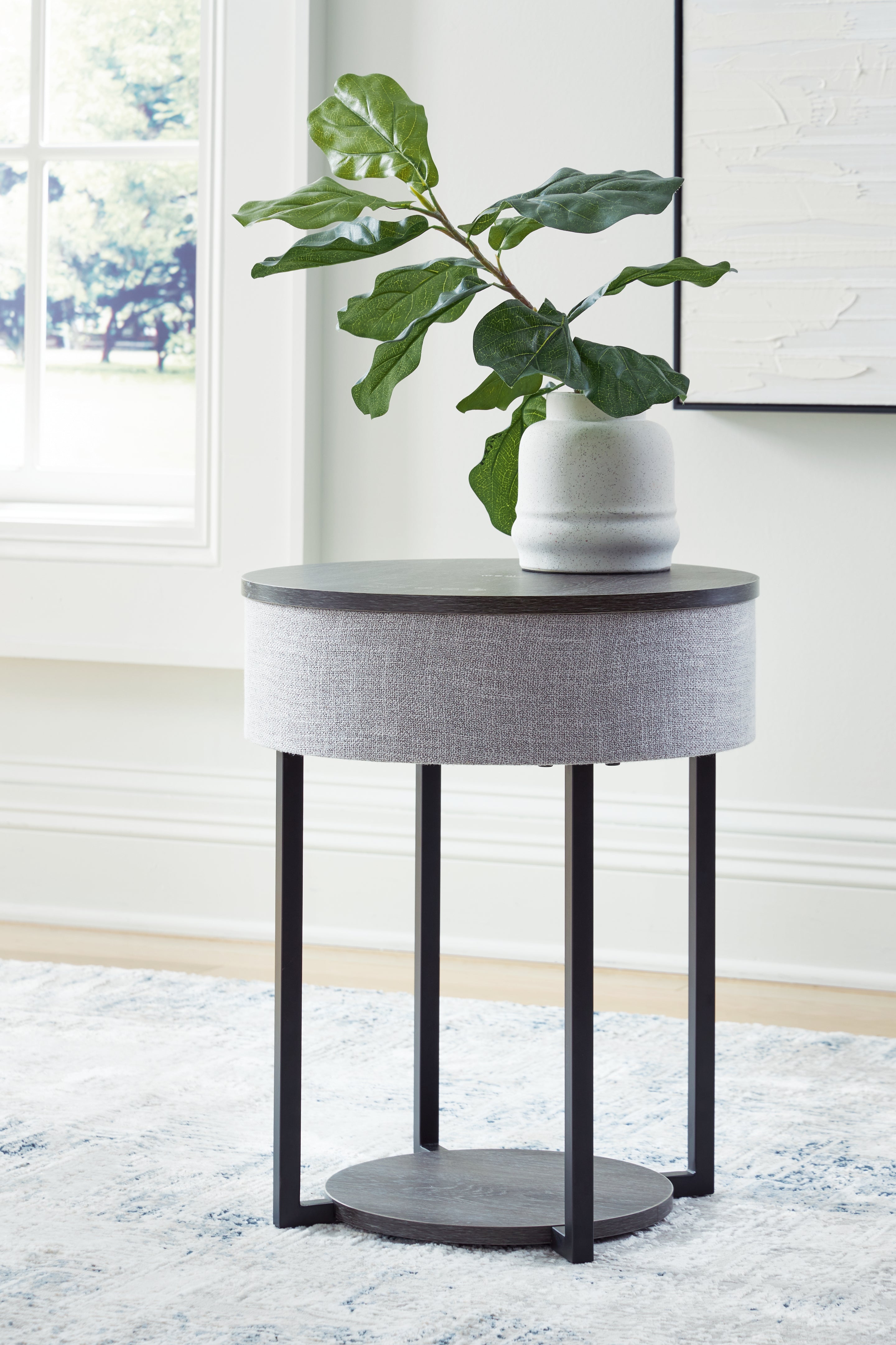 A2Z Furniture - Ashley Furniture - Sethlen Accent Table with Speaker - Accent Table with Speaker / Gray/Black - A4000641