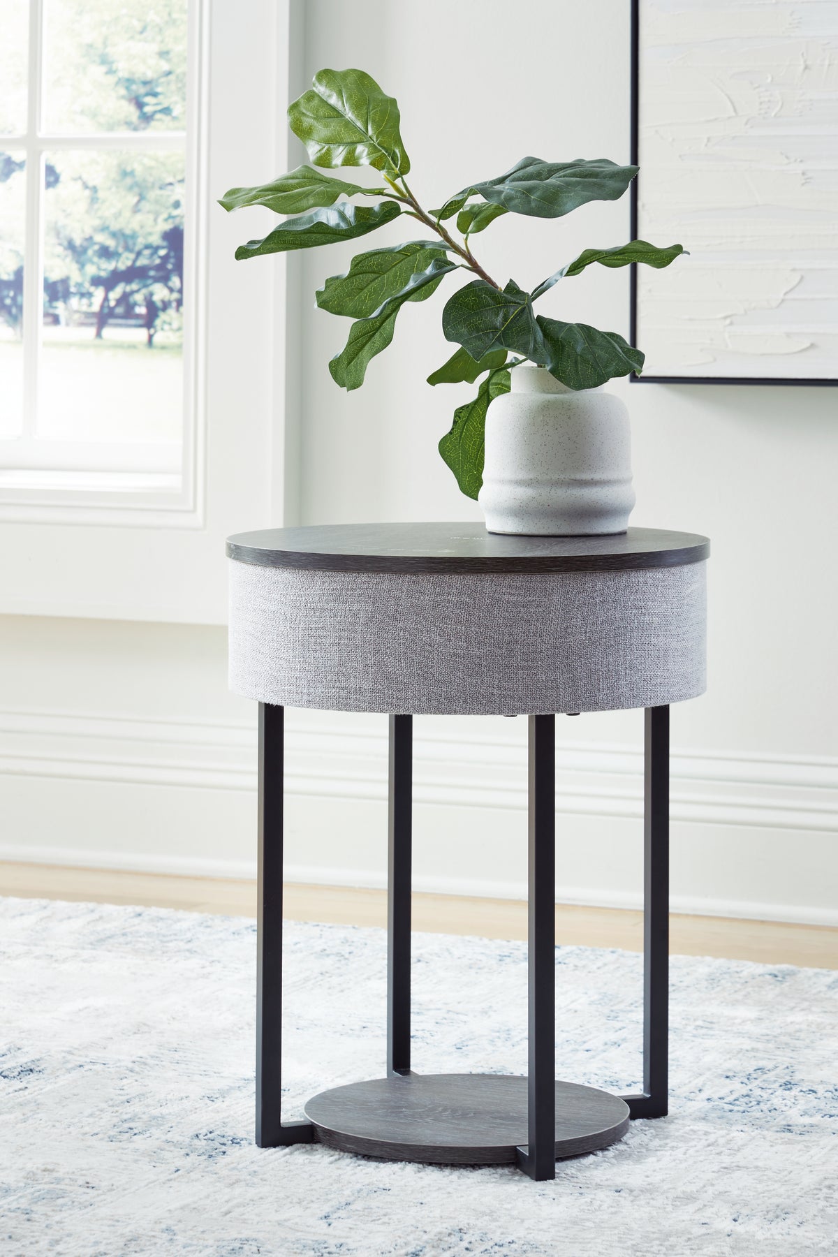A2Z Furniture - Ashley Furniture - Sethlen Accent Table with Speaker - Accent Table with Speaker / Gray/Black - A4000641