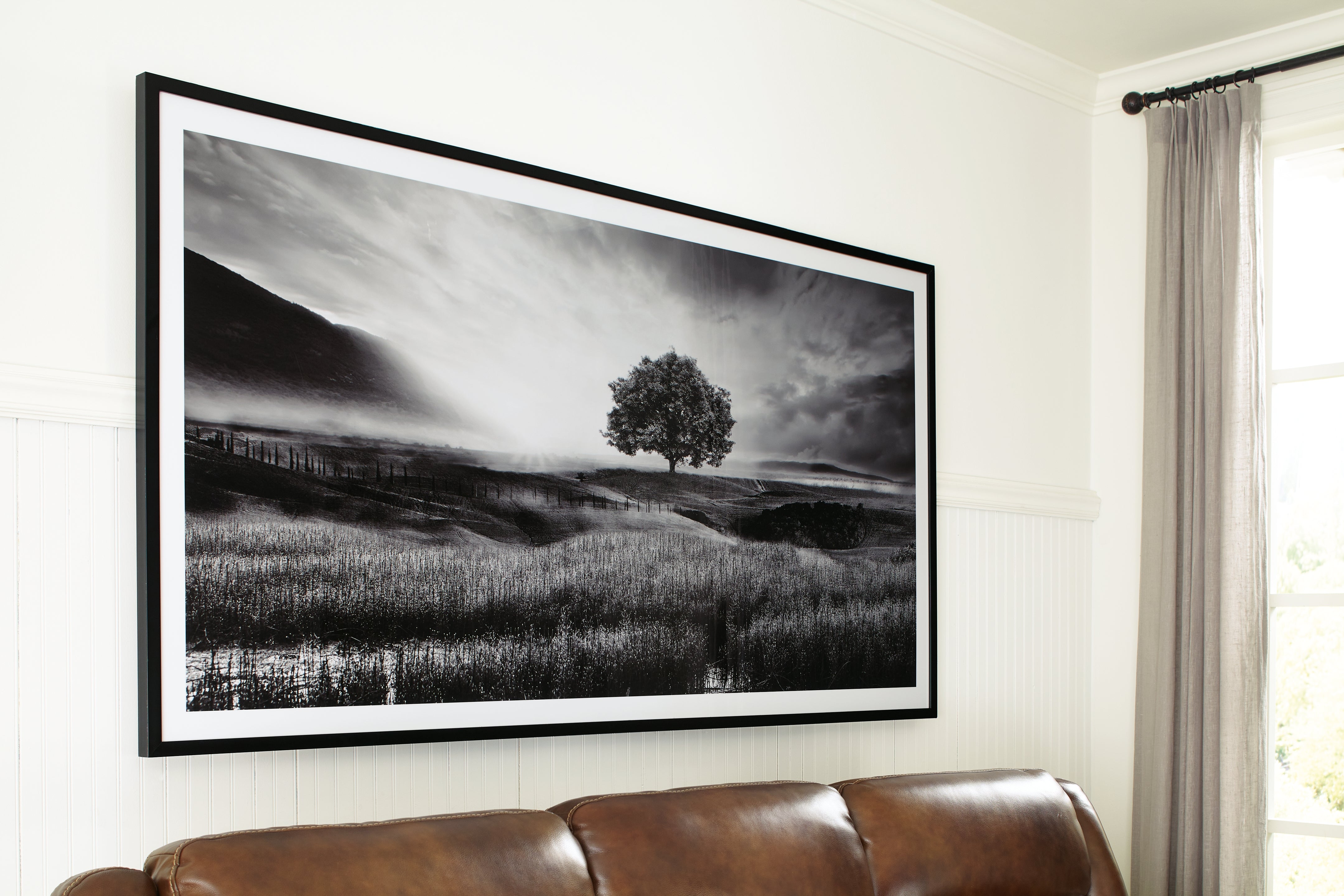 A2Z Furniture - Ashley Furniture - Deborland Wall Decor - Wall Art / Black/White - A8000341