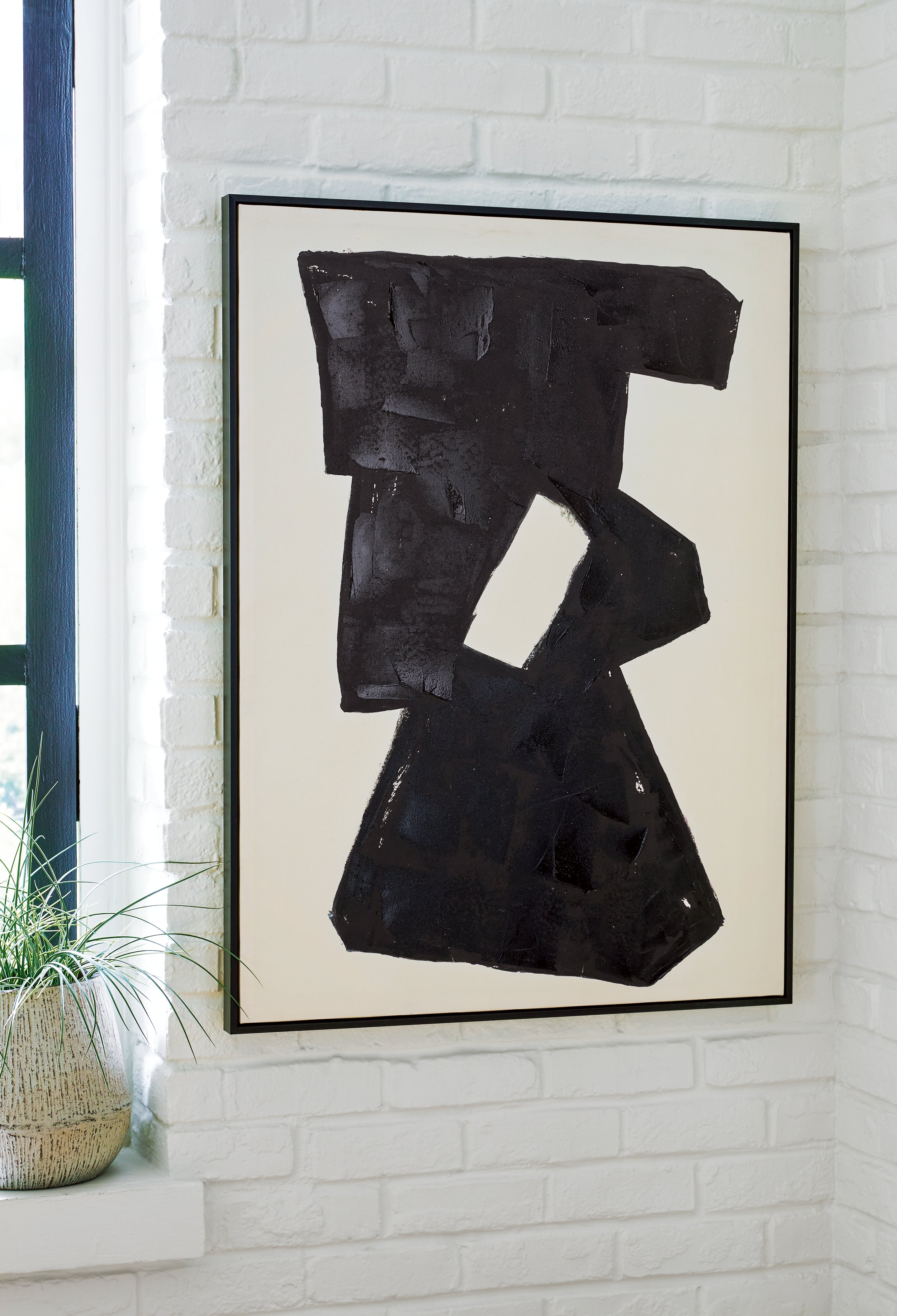 A2Z Furniture - Ashley Furniture - Garviery Wall Decor - Wall Art / Black/Cream - A8000385
