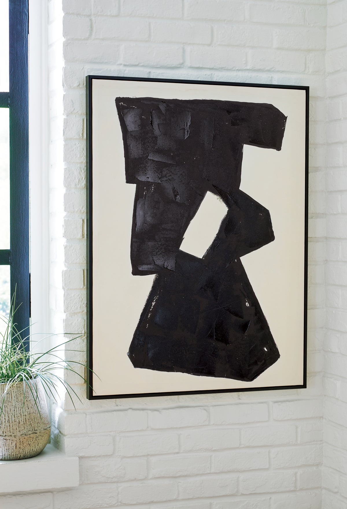 A2Z Furniture - Ashley Furniture - Garviery Wall Decor - Wall Art / Black/Cream - A8000385