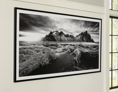 A2Z Furniture - Ashley Furniture - Delstone Wall Decor - Wall Art / Black/White - A8000424