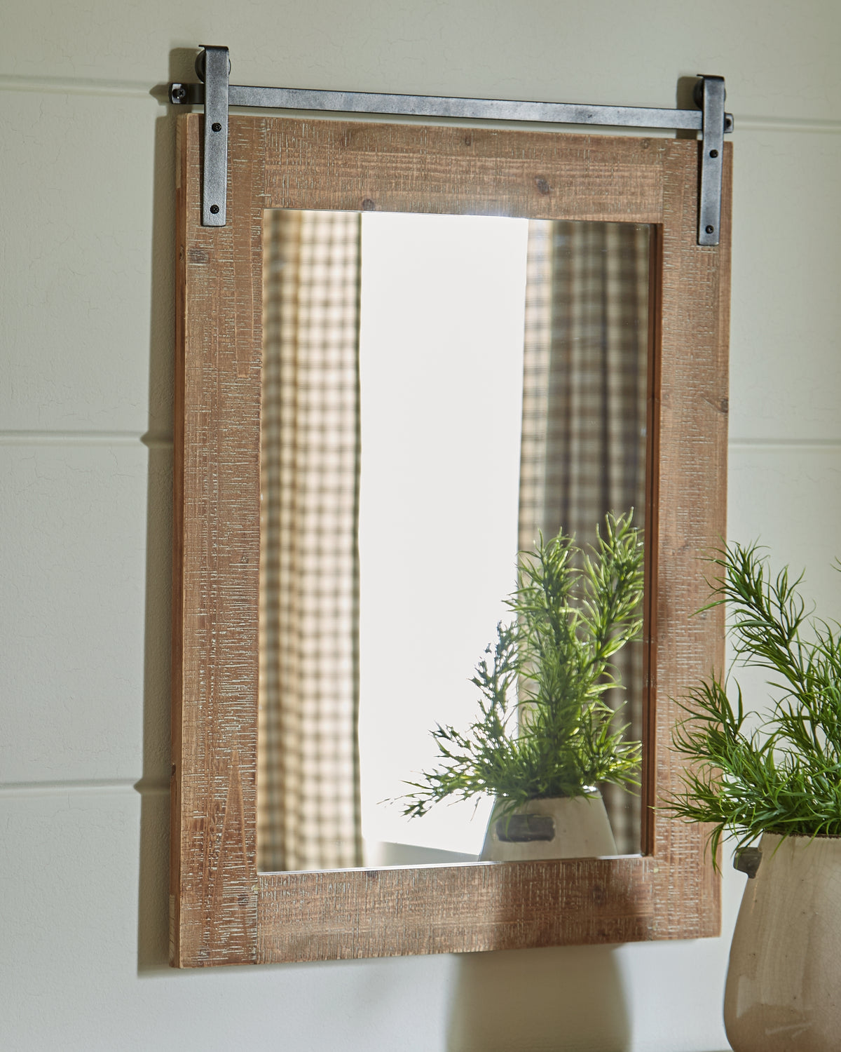 A2Z Furniture - Ashley Furniture - Lanie Mirror - Accent Mirror / Antique Brown - A8010223