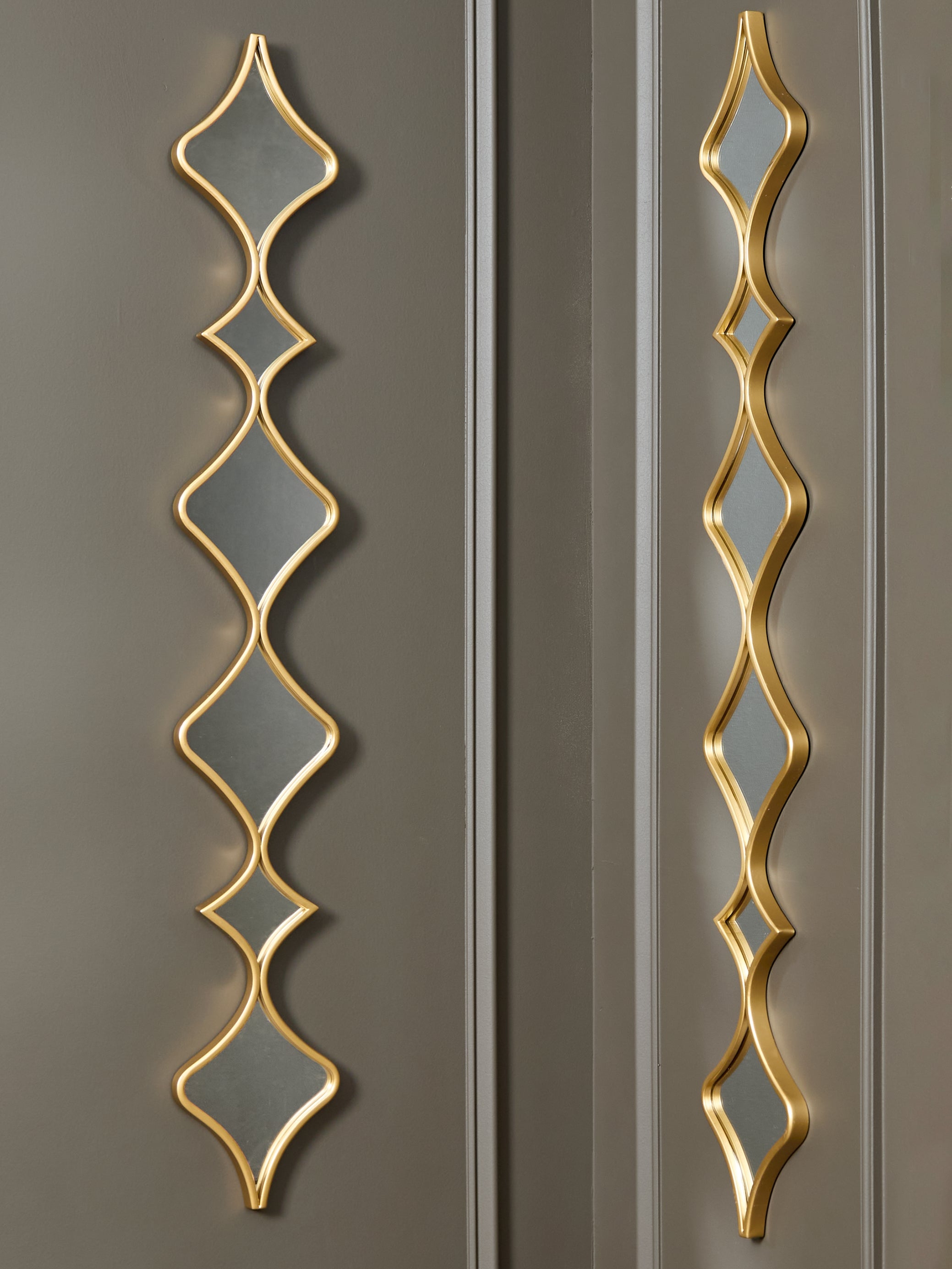 A2Z Furniture - Ashley Furniture - Harriswood Mirror - Accent Mirror Set (Set of 2) / Gold Finish - A8010354
