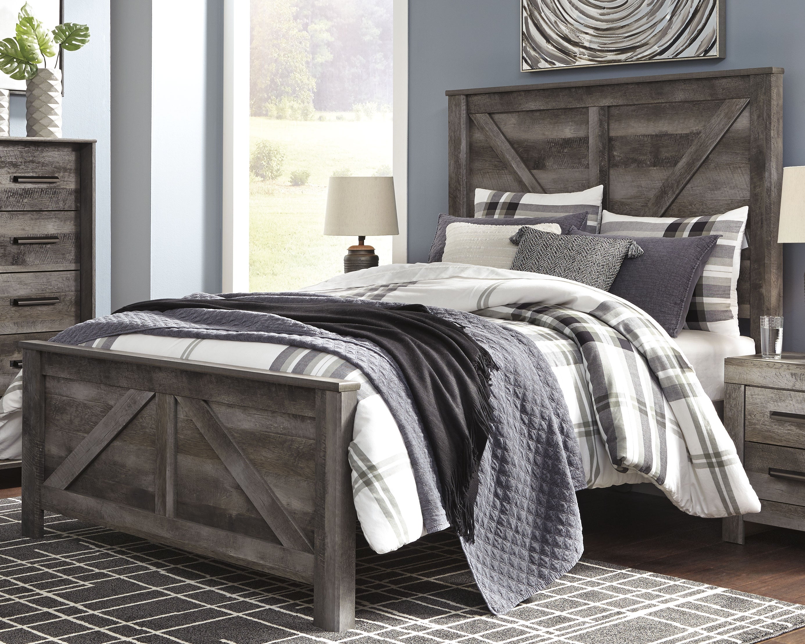 A2Z Furniture - Ashley Furniture - Wynnlow Bedroom - Queen Crossbuck Panel Bed / Gray - B440B9