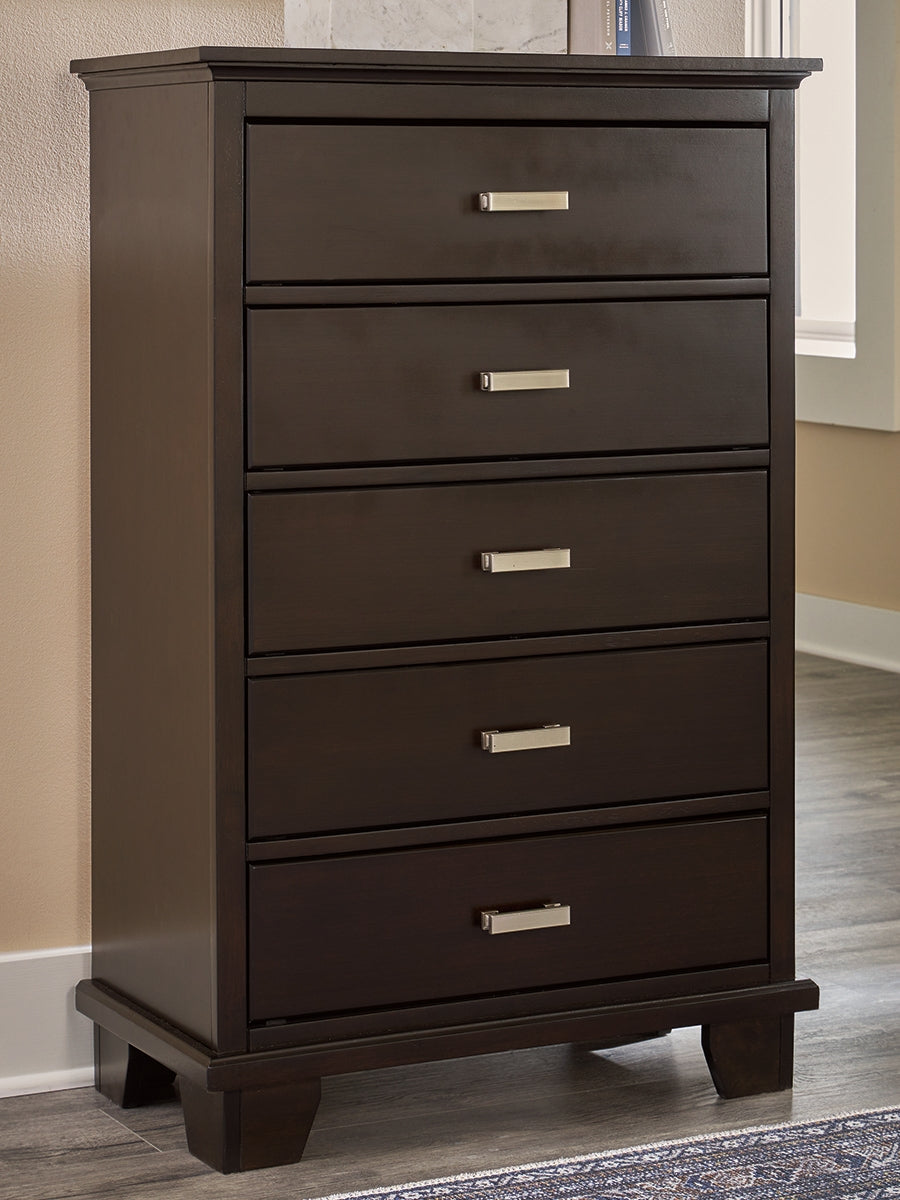A2Z Furniture - Ashley Furniture - Covetown Bedroom - Five Drawer Chest / Dark Brown - B441-46