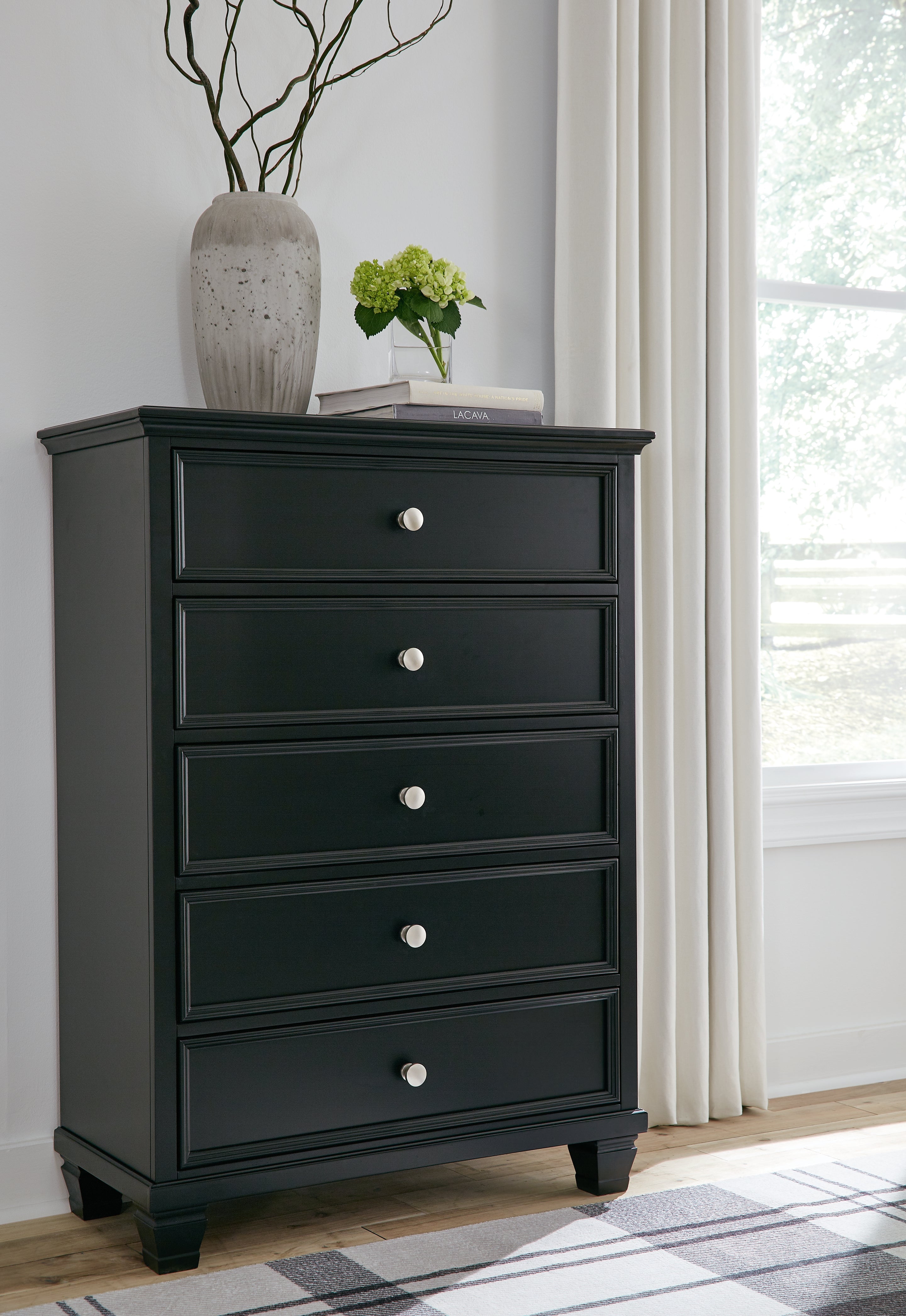 A2Z Furniture - Ashley Furniture - Lanolee Bedroom - Five Drawer Chest / Black - B687-46