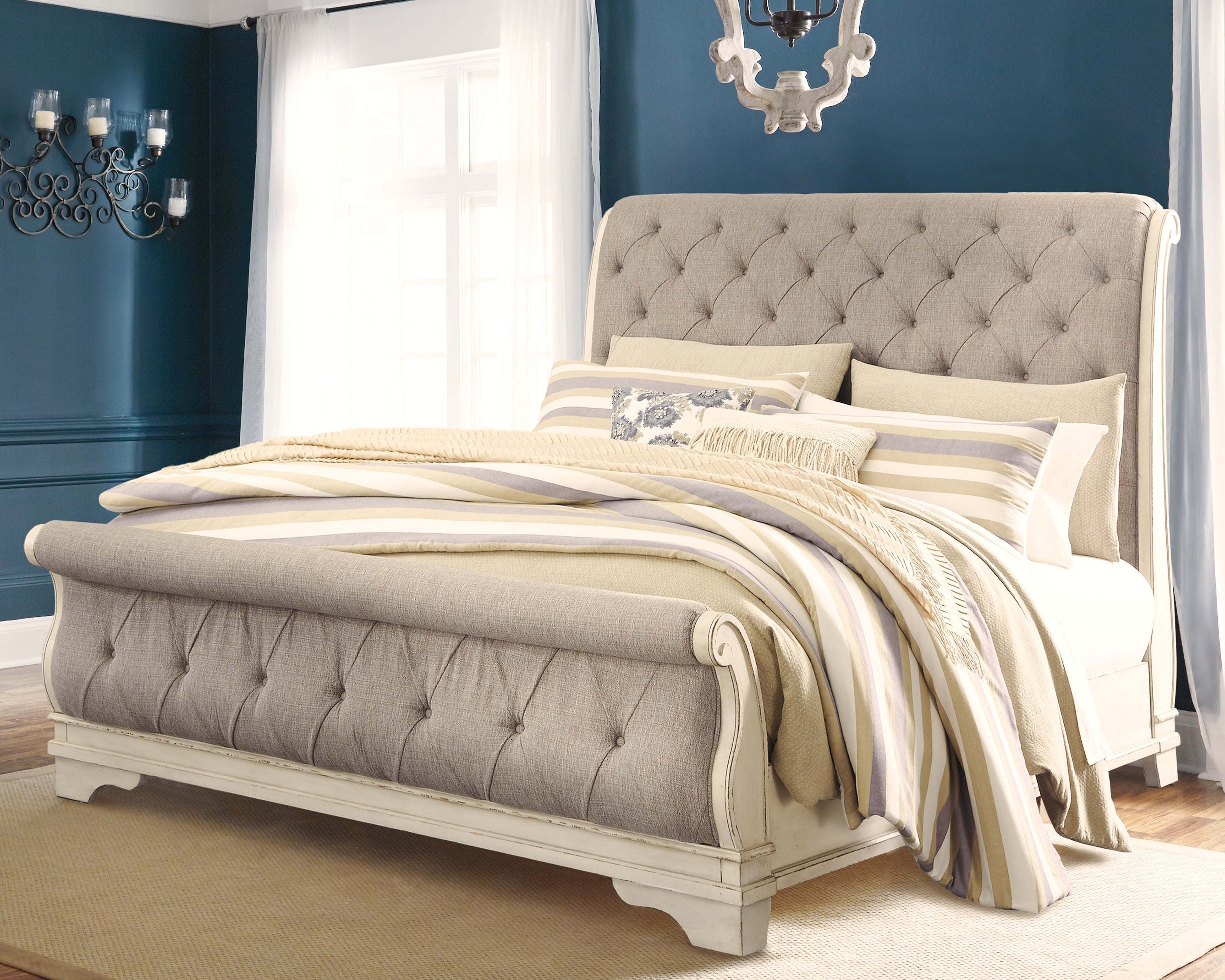 A2Z Furniture - Ashley Furniture - Realyn Bedroom - Queen Sleigh Bed / Chipped White - B743B4