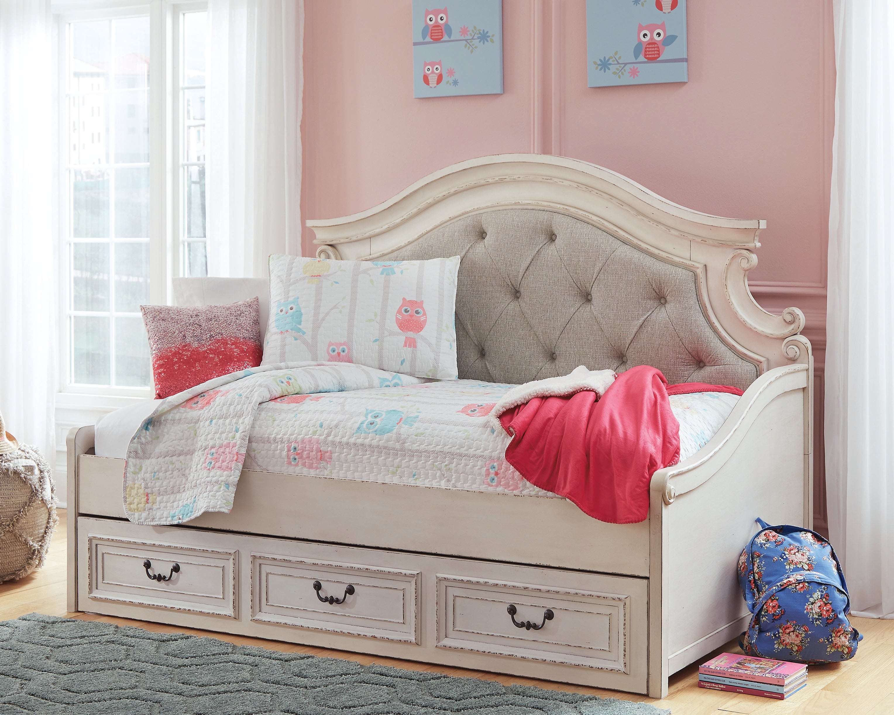 A2Z Furniture - Ashley Furniture - Realyn Bedroom - Twin Day Bed with 1 Large Storage Drawer / Chipped White - B743B15