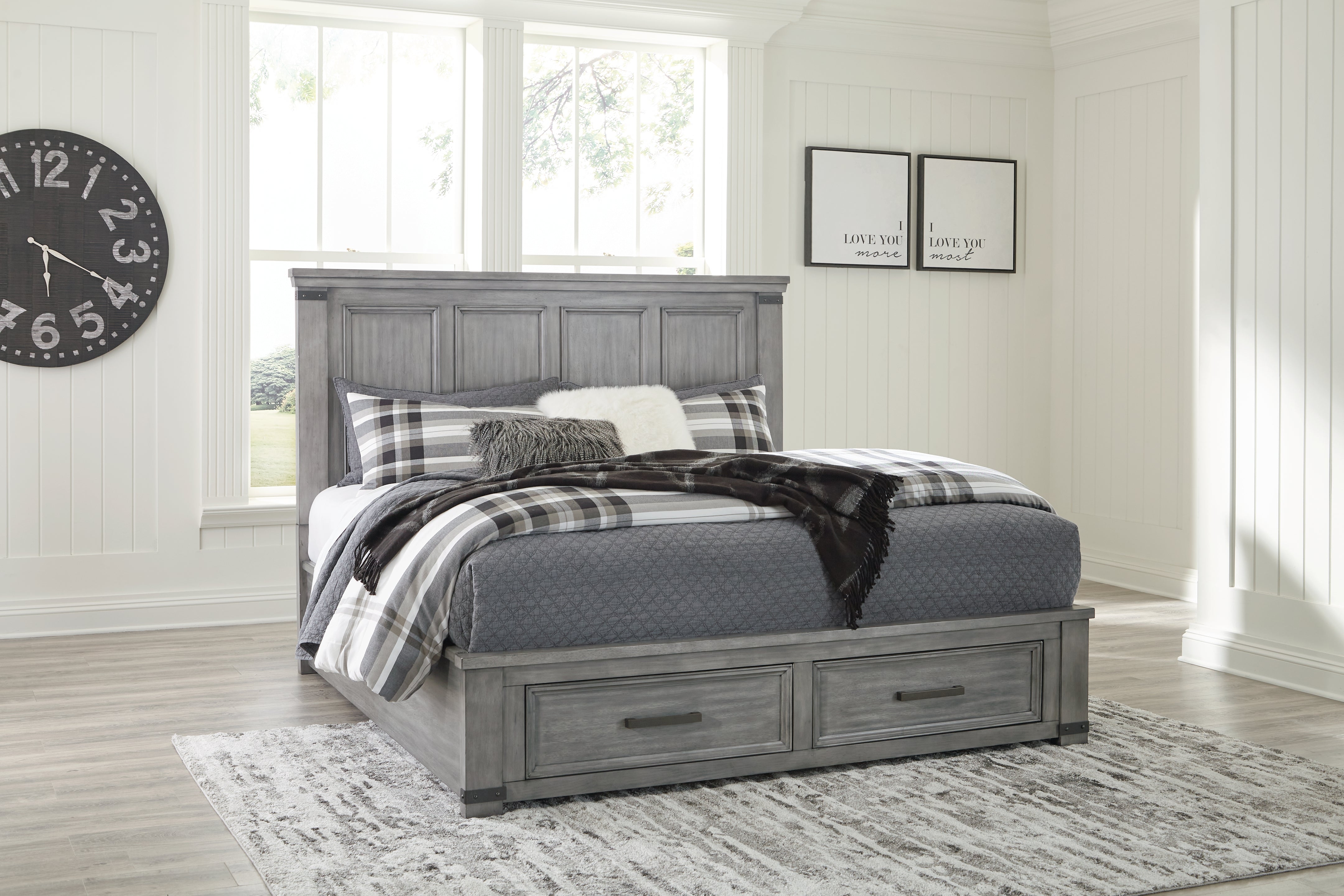 A2Z Furniture - Ashley Furniture - Russelyn Bedroom - California King Storage Bed / Gray - B772B9