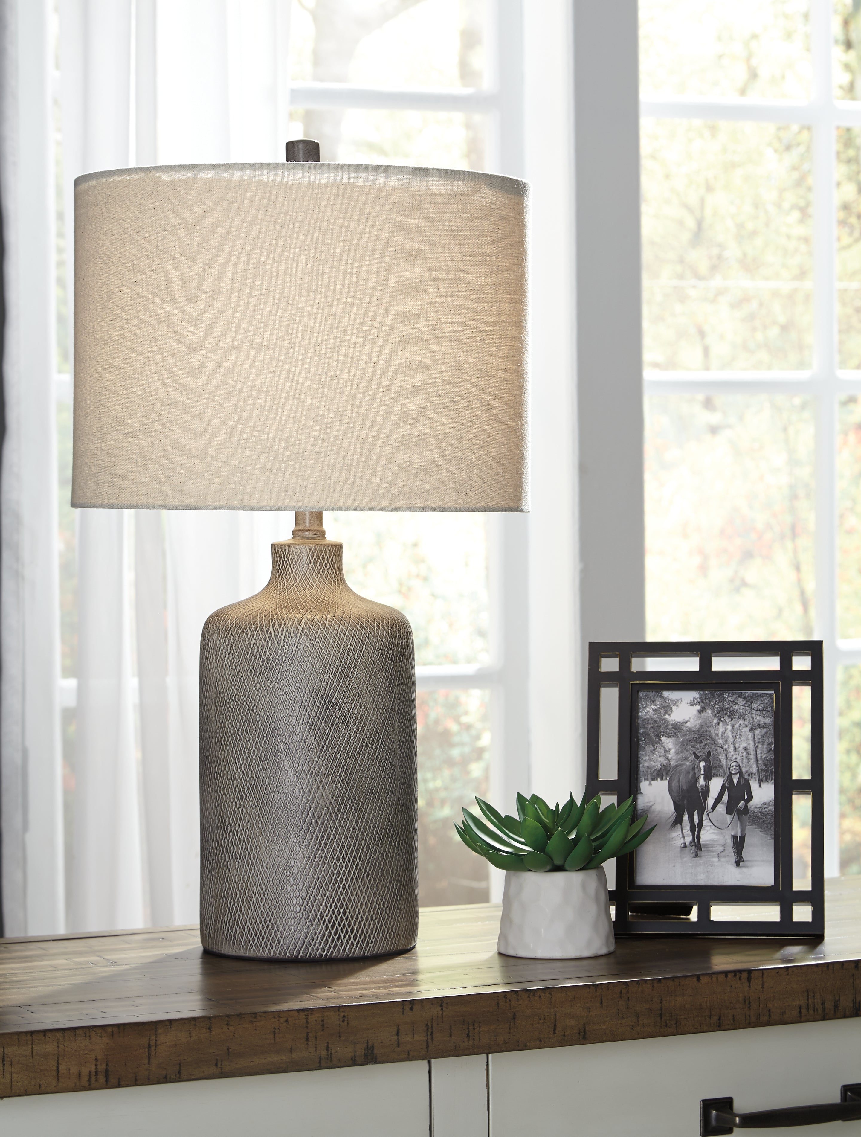 A2Z Furniture - Ashley Furniture - Linus Lighting - Table Lamp (Set of 2) / Antique Black - L117964X2