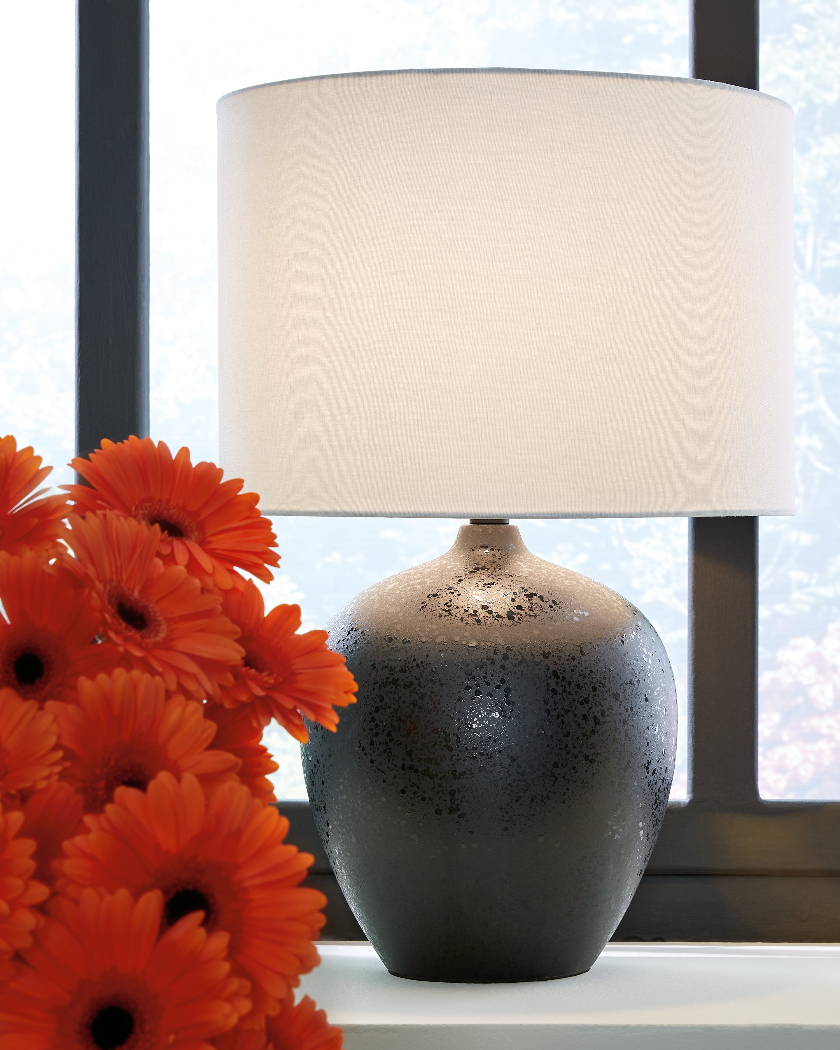 A2Z Furniture - Ashley Furniture - Ladstow Lighting - Table Lamp (Set of 2) / Black - L123894X2