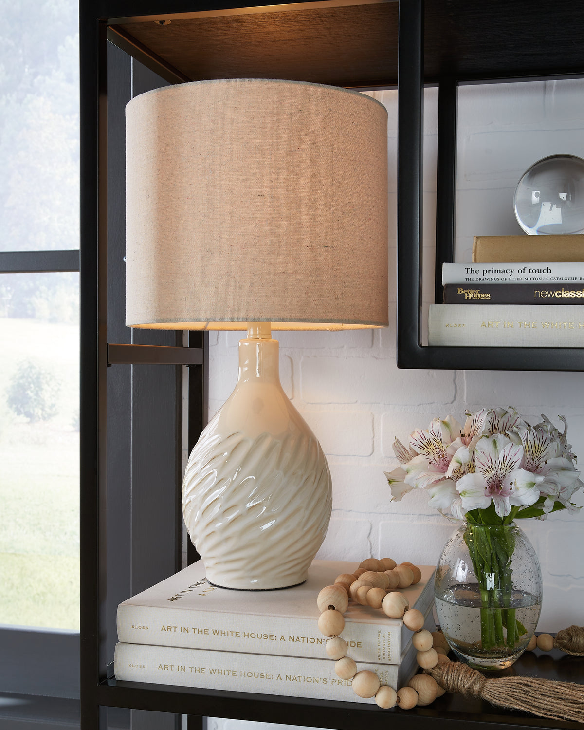 A2Z Furniture - Ashley Furniture - Garinton Lighting - Ceramic Table Lamp (1/CN) / Cream - L180194