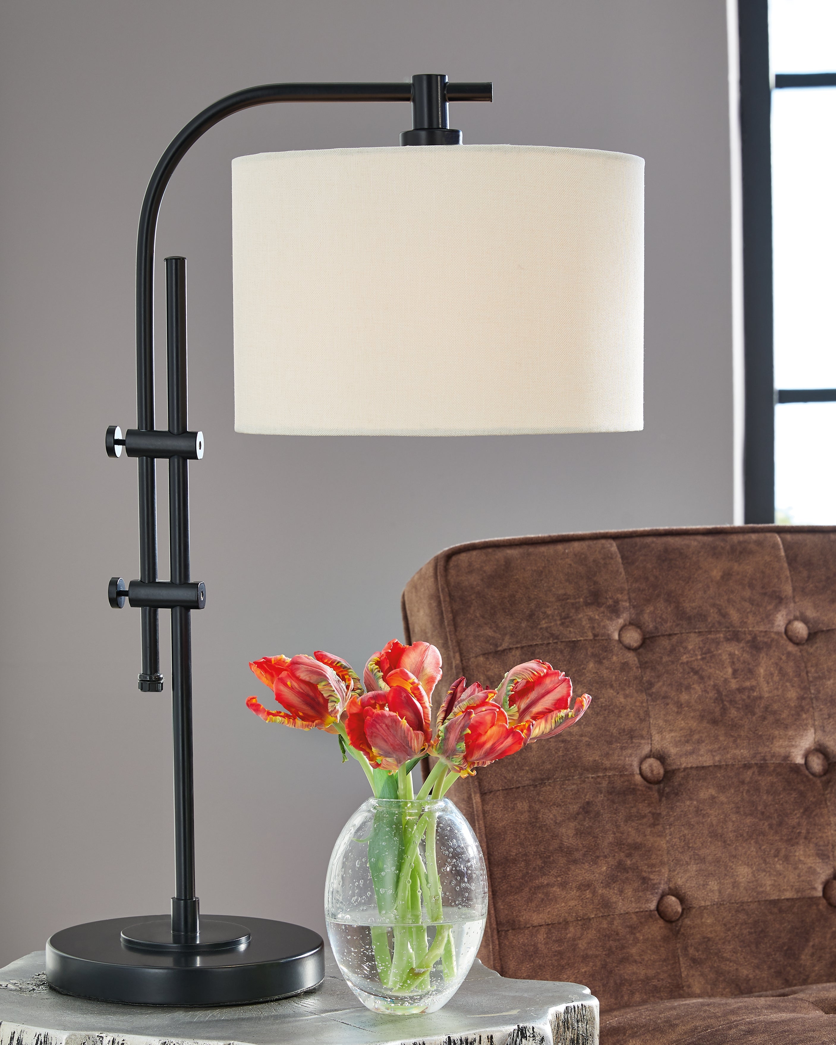 A2Z Furniture - Ashley Furniture - Baronvale Lighting - Metal Accent Lamp (1/CN) / Black - L206043