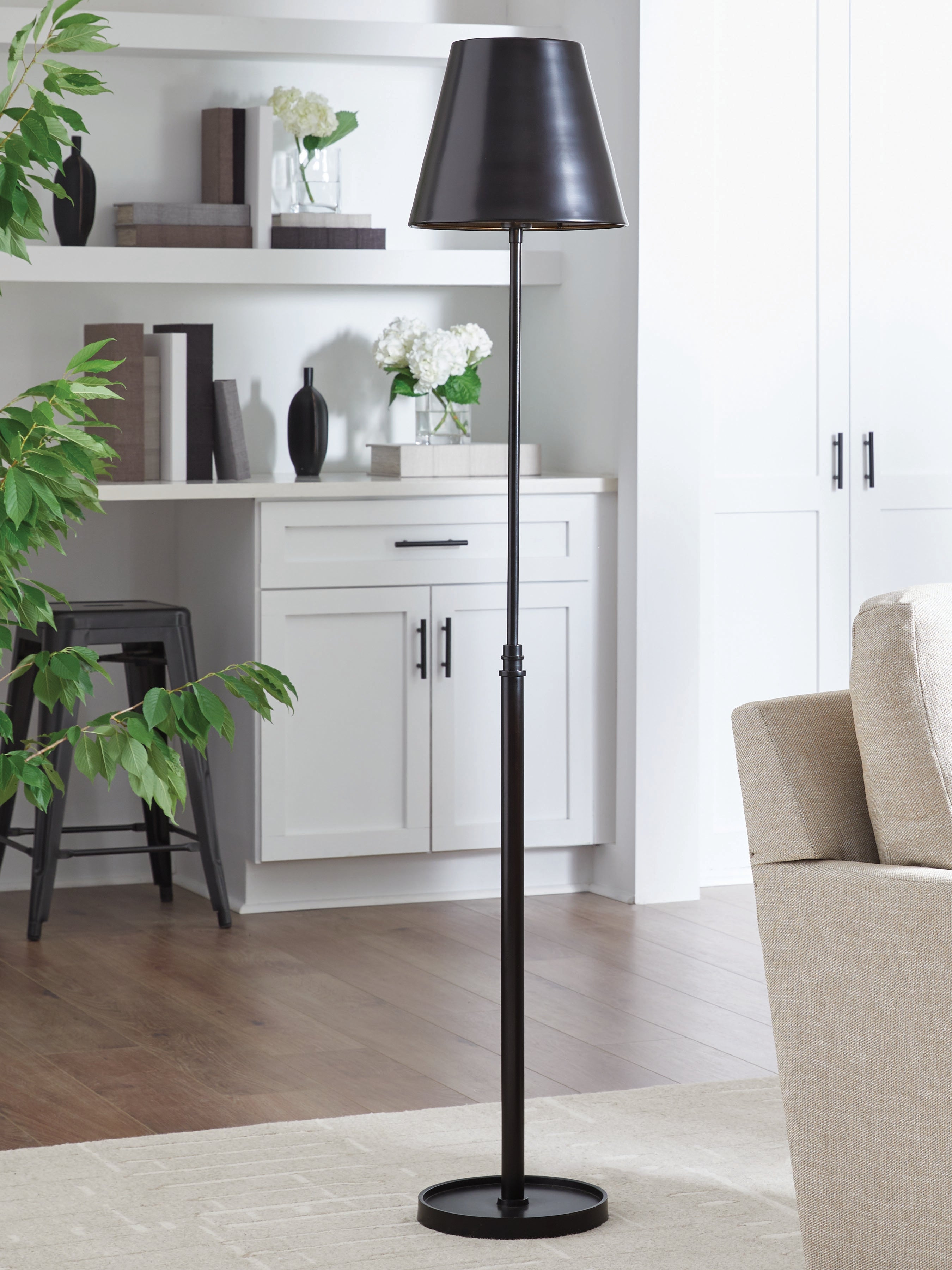 A2Z Furniture - Ashley Furniture - Wimner Lighting - Metal Floor Lamp (1/CN) / Antique Bronze Finish - L208461