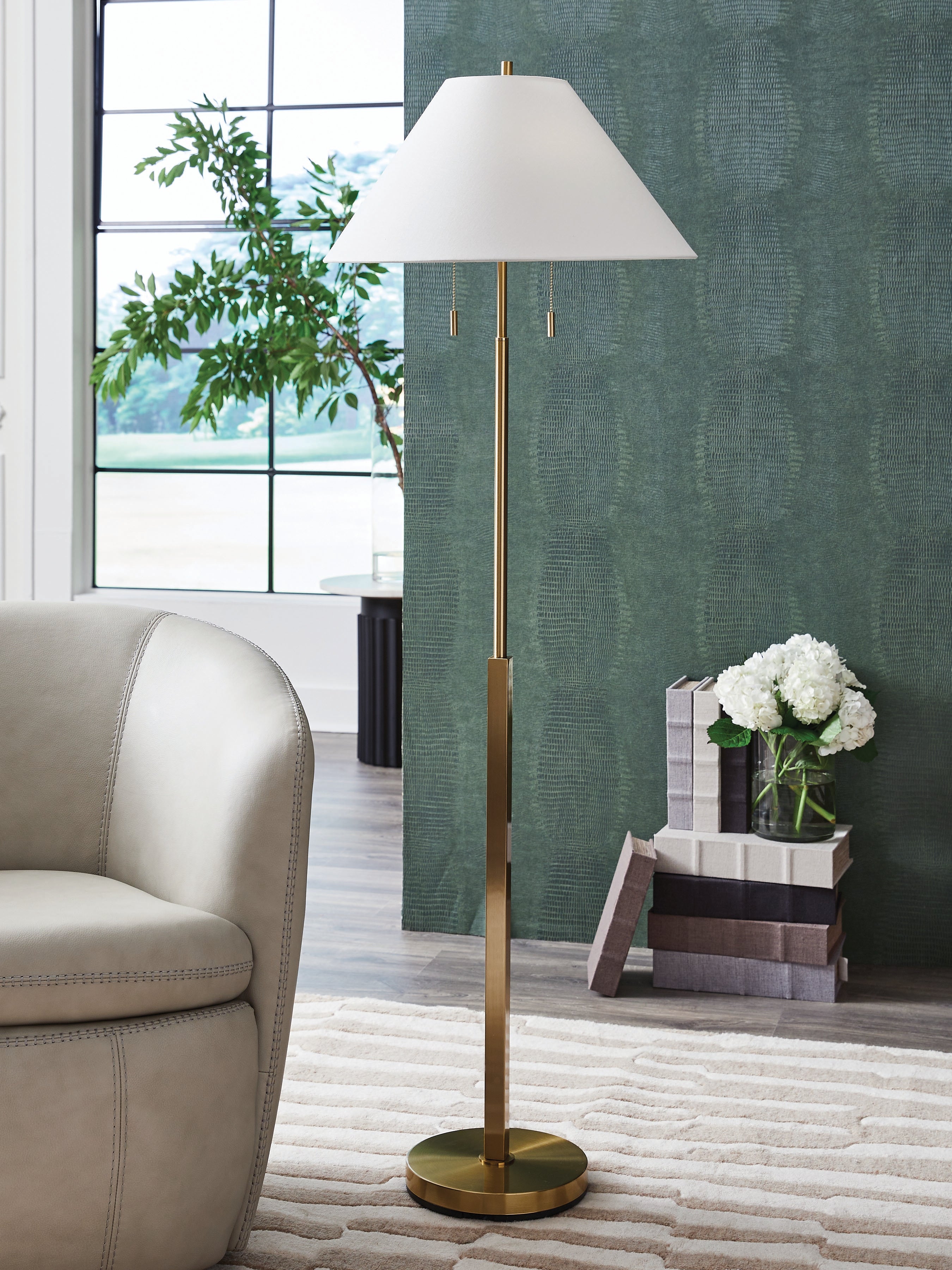 A2Z Furniture - Ashley Furniture - Haigwood Lighting - Metal Floor Lamp (1/CN) / Gold Finish - L208471