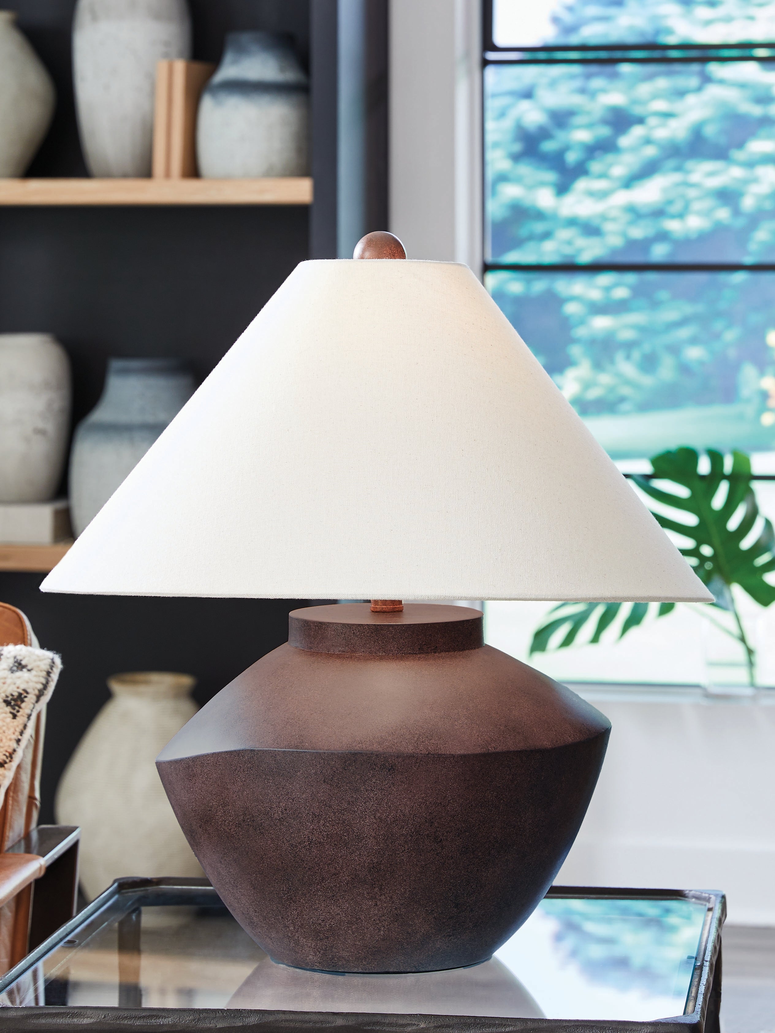 A2Z Furniture - Ashley Furniture - Honsworth Lighting - Poly Table Lamp (1/CN) / Antique Brown - L235994