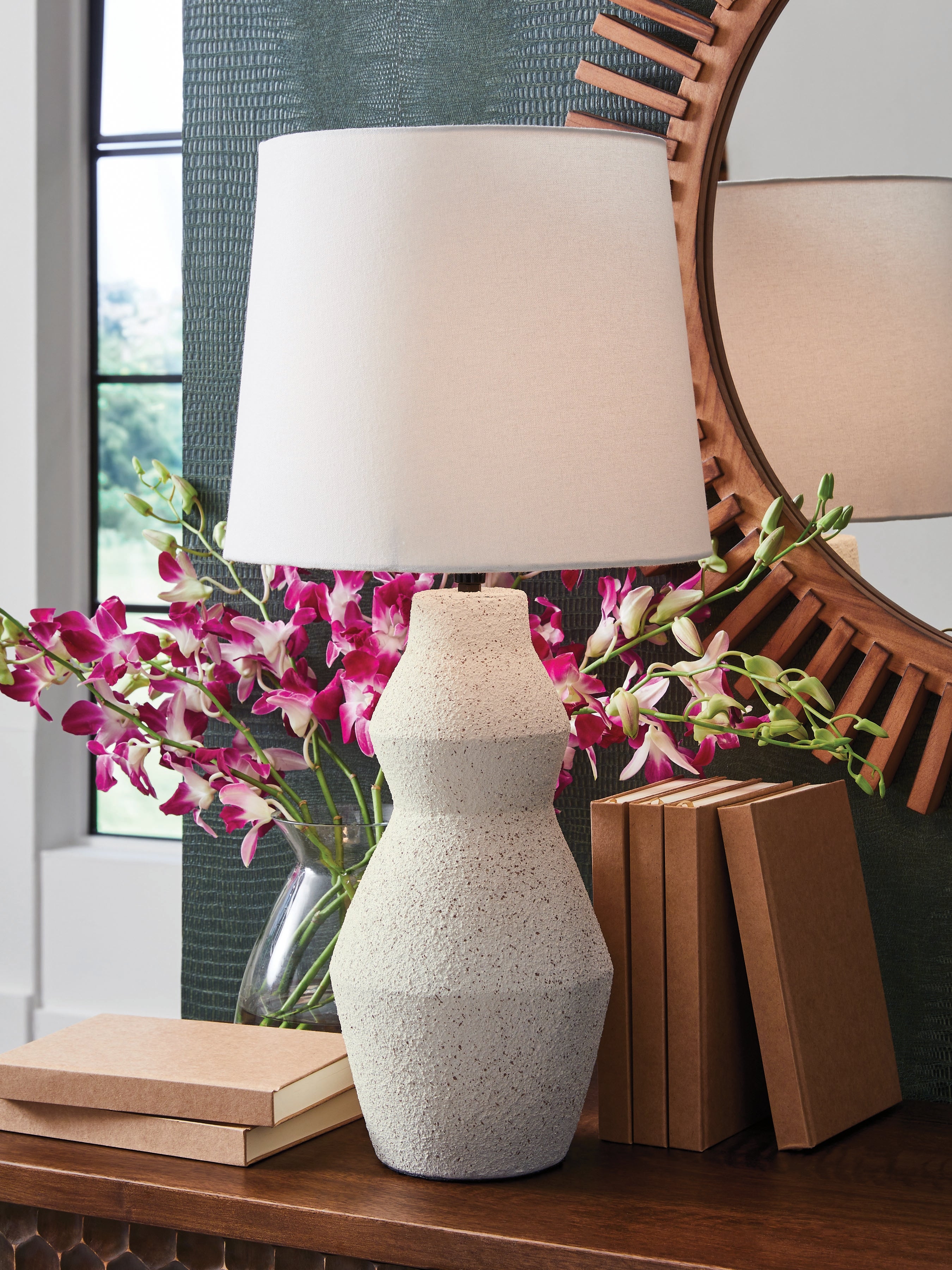 A2Z Furniture - Ashley Furniture - Dawthorne Lighting - Paper Table Lamp (1/CN) / Cream - L236034