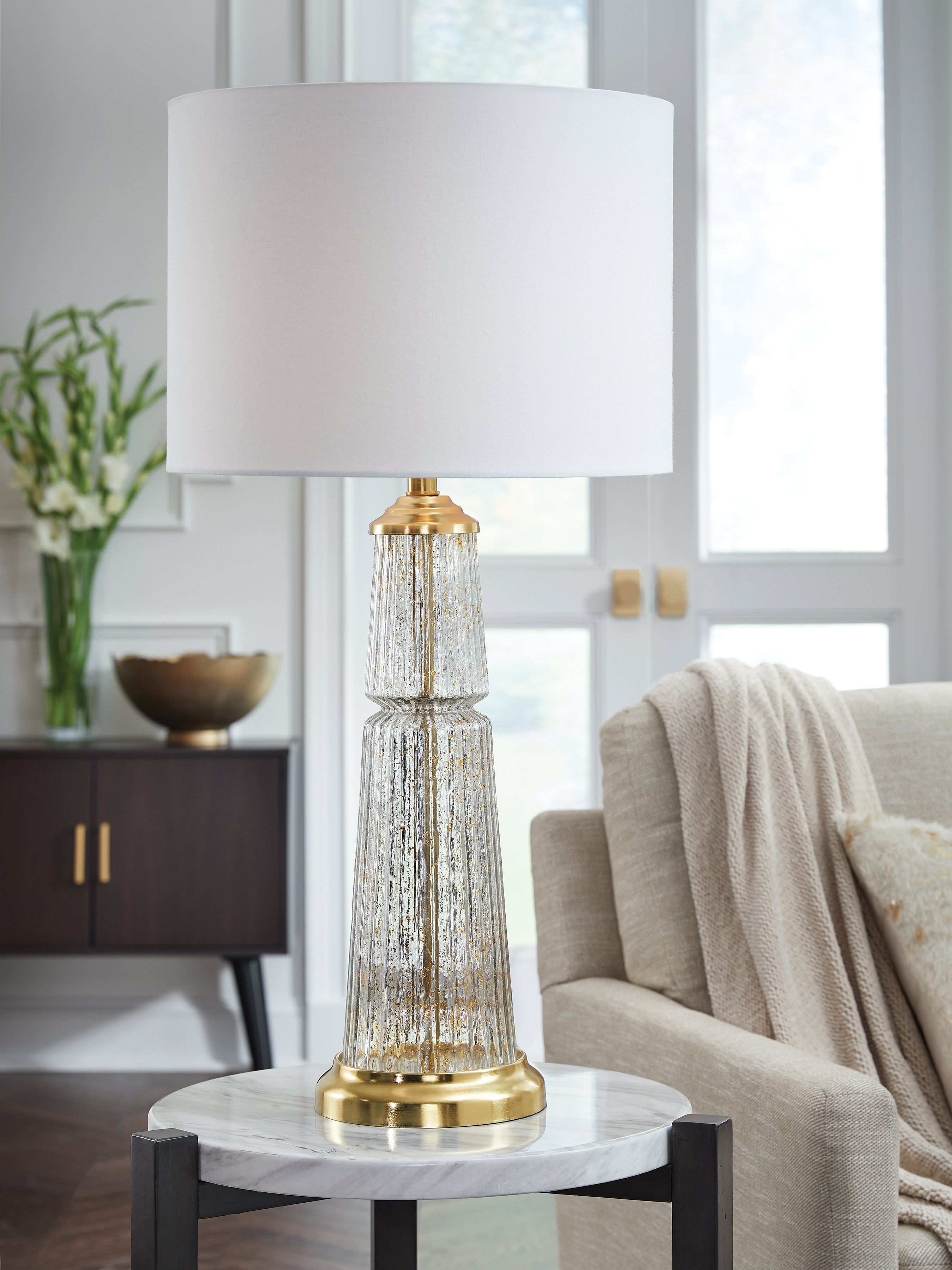 A2Z Furniture - Ashley Furniture - Bakersboro Lighting - Glass Table Lamp (1/CN) / Clear/Gold Finish - L430884