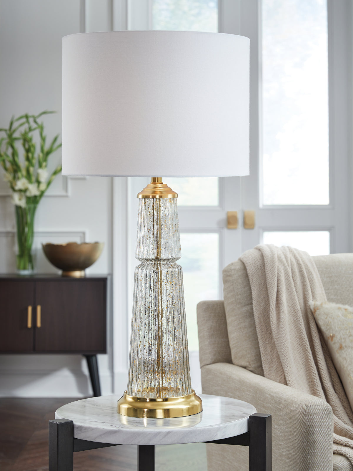 A2Z Furniture - Ashley Furniture - Bakersboro Lighting - Glass Table Lamp (1/CN) / Clear/Gold Finish - L430884