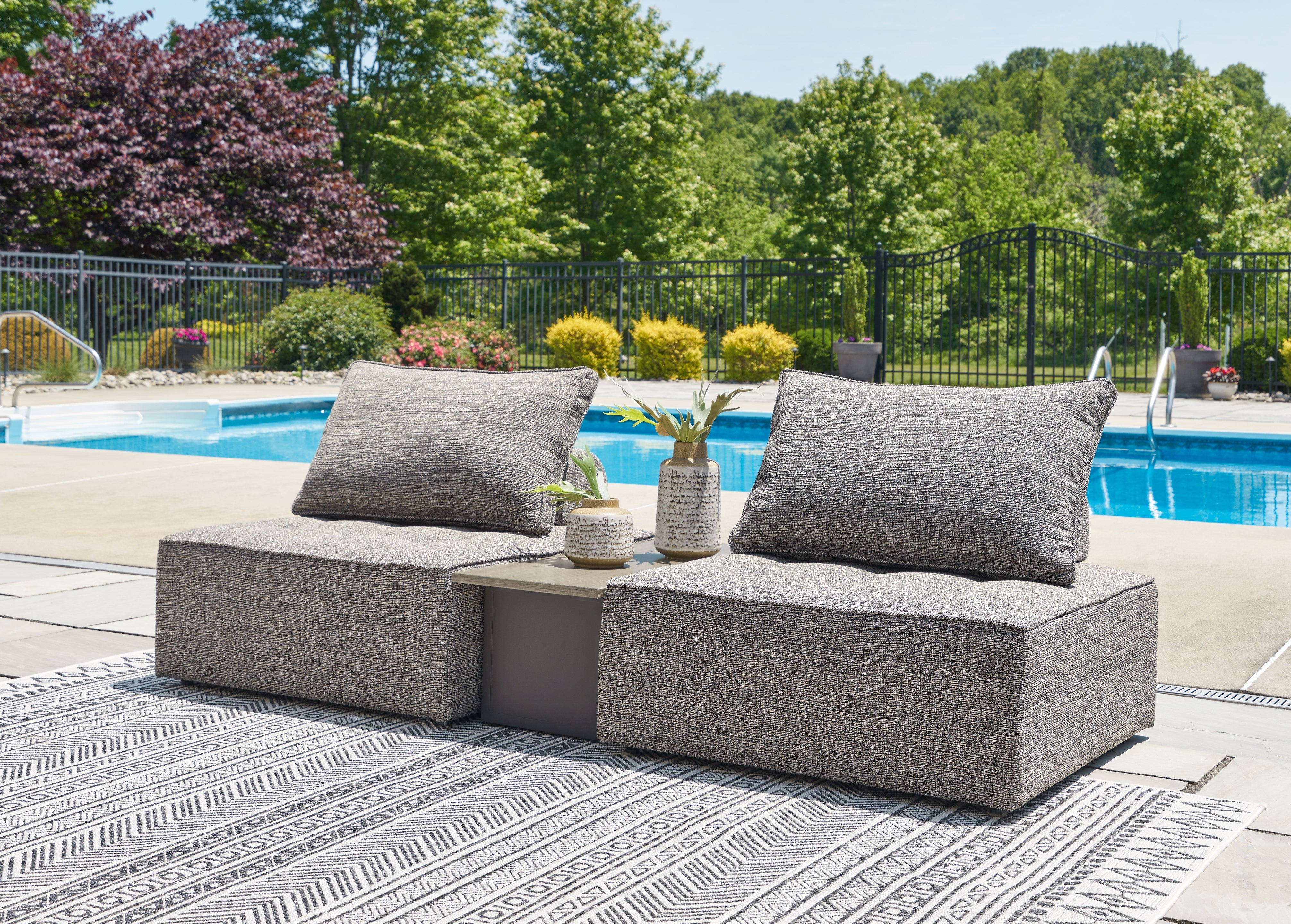 A2Z Furniture - Ashley Furniture - Bree Zee Outdoor - 3-Piece Outdoor Sectional / Brown - P160P4