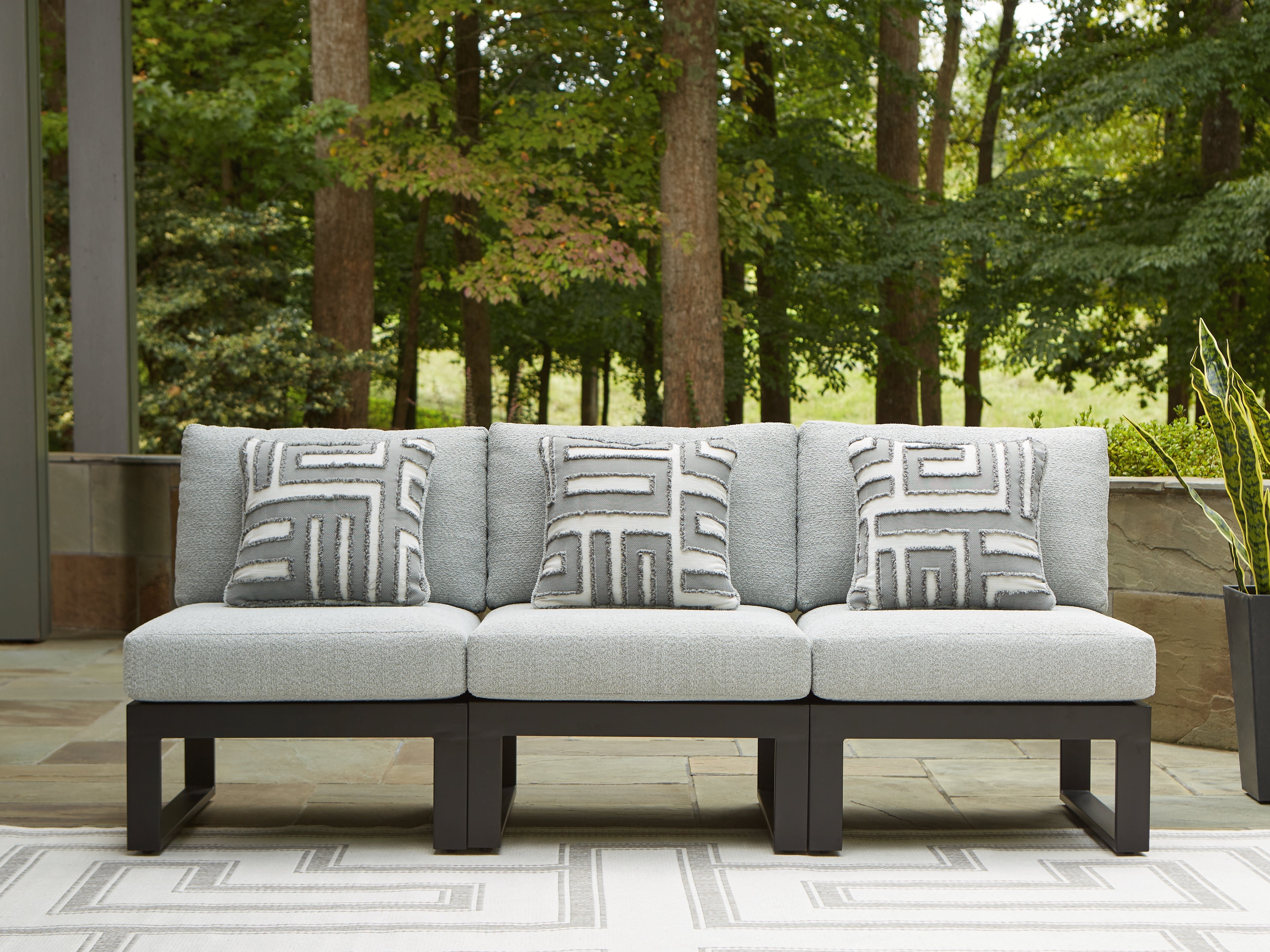 A2Z Furniture - Ashley Furniture - Beachloft Outdoor - 3-Piece Outdoor Sectional / Black/Gray - P490P6