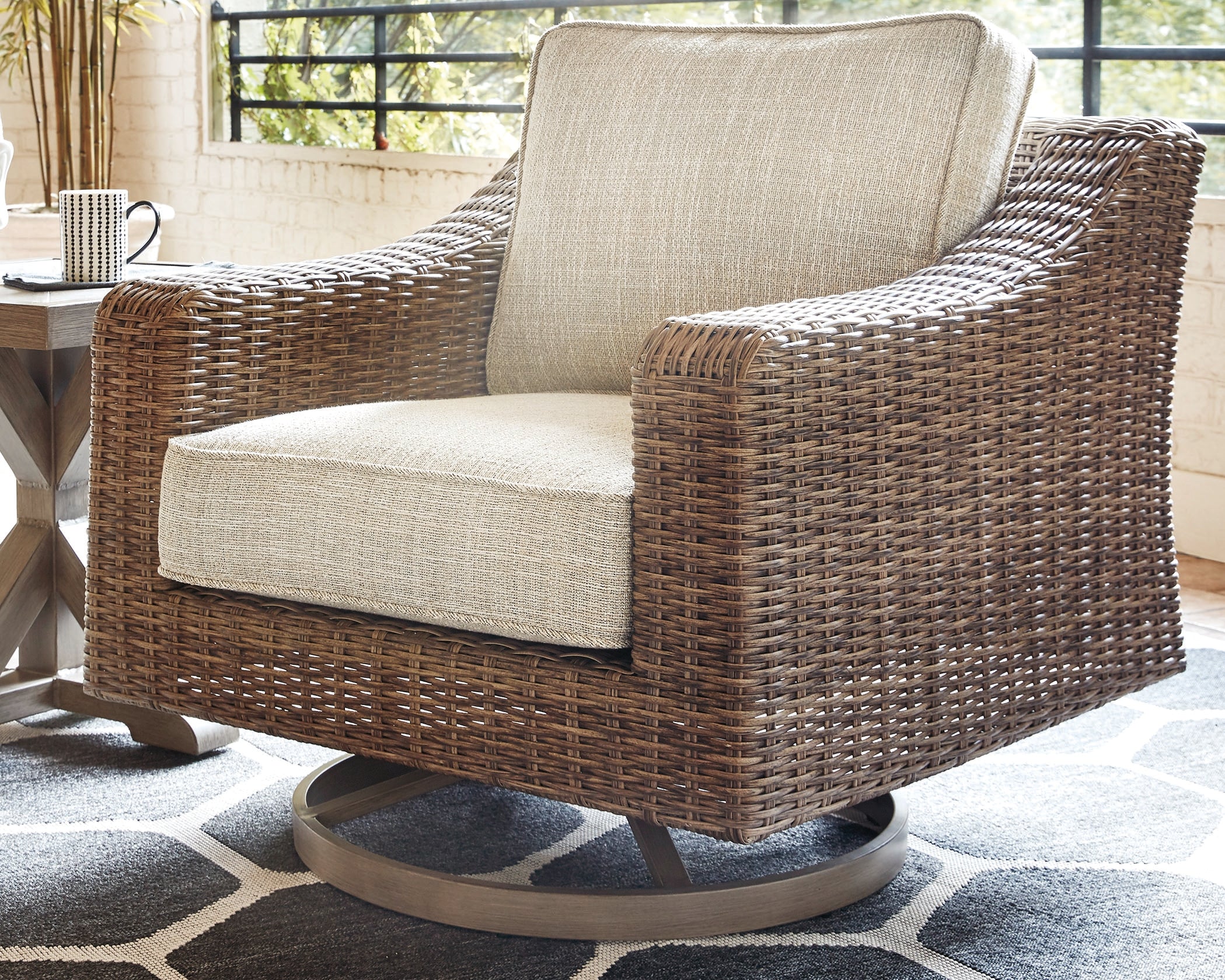 A2Z Furniture - Ashley Furniture - Beachcroft Outdoor - Swivel Lounge Chair (1/CN) / Beige - P791-821