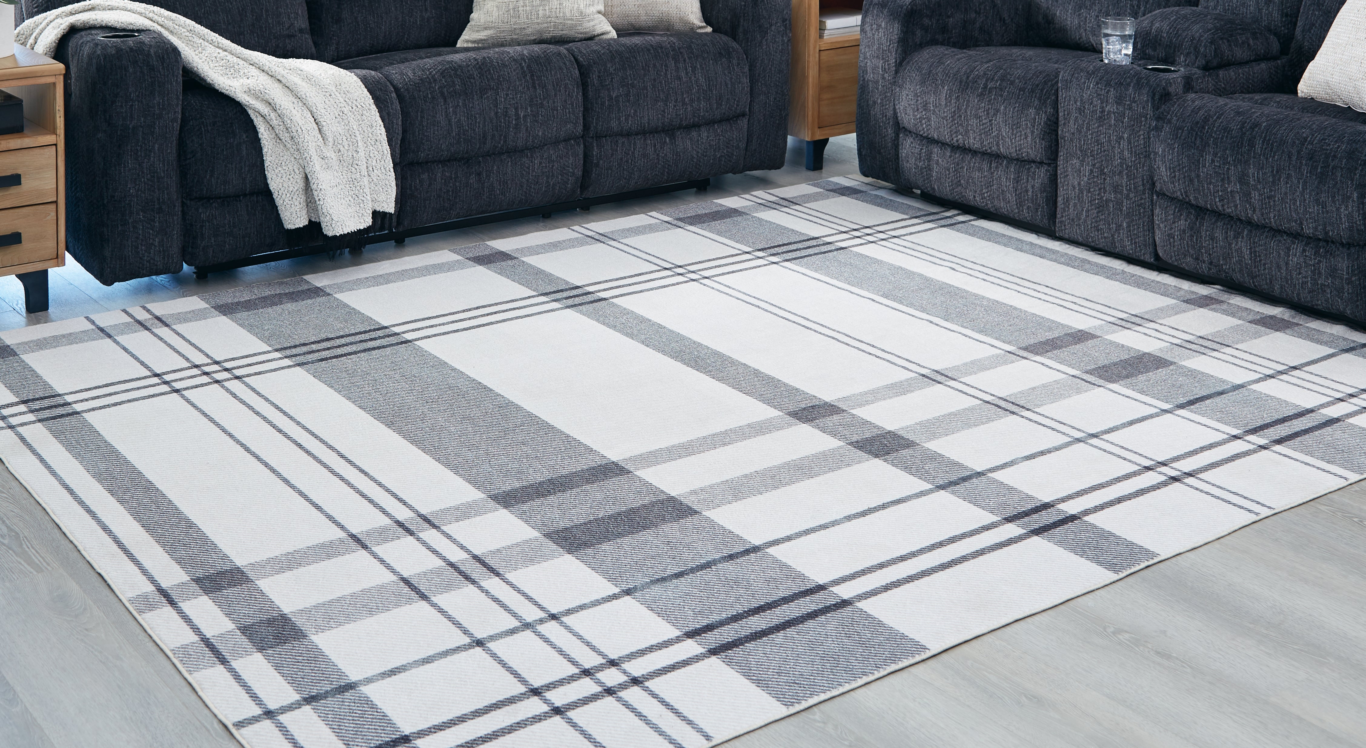 A2Z Furniture - Ashley Furniture - Kaidlow Rug - 7'7" x 9'8" Washable Rug / Gray/Cream - R405911