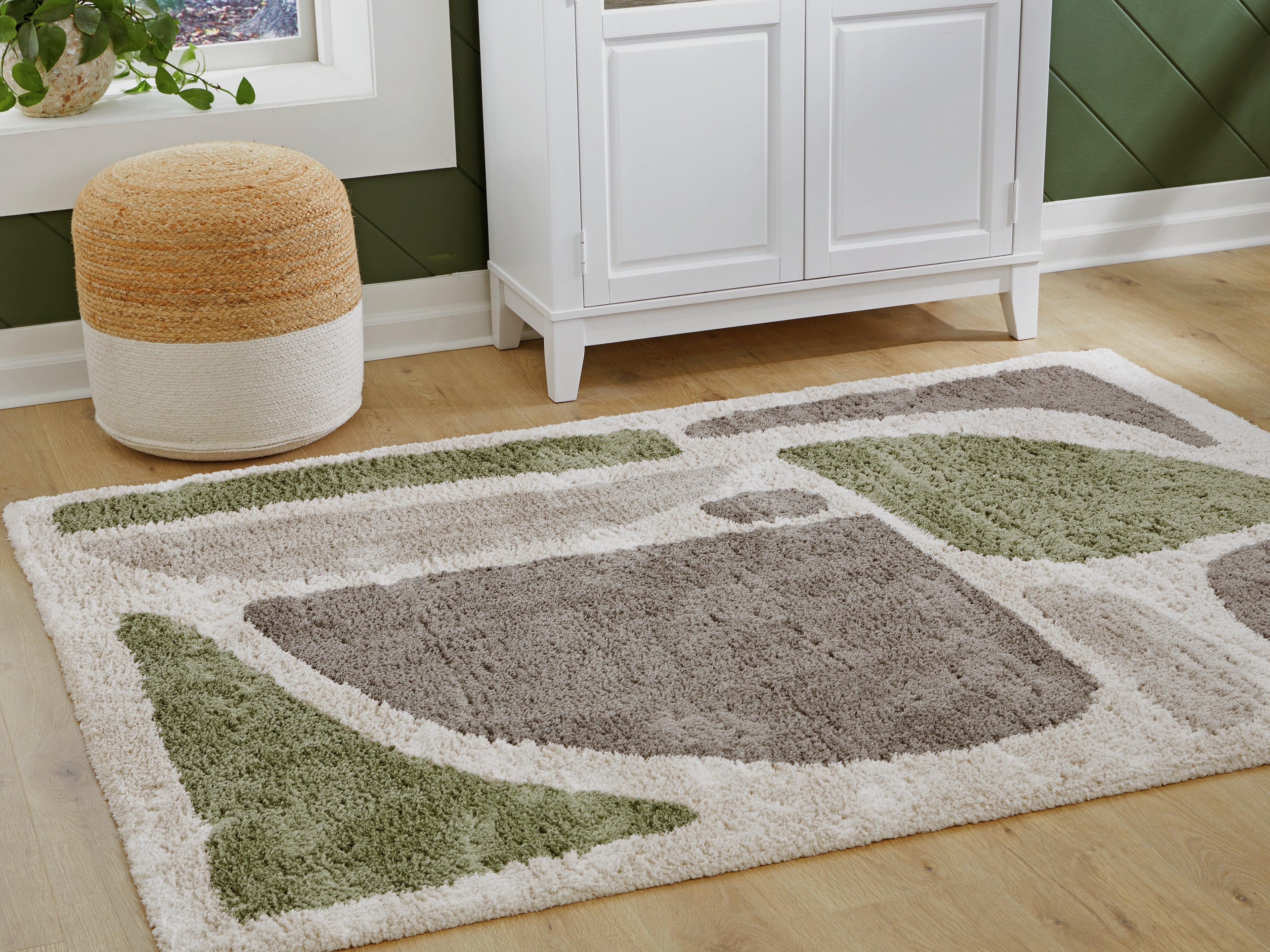 A2Z Furniture - Ashley Furniture - Anburgh Rug - Medium Rug / Green/Gray/Ivory - R407352